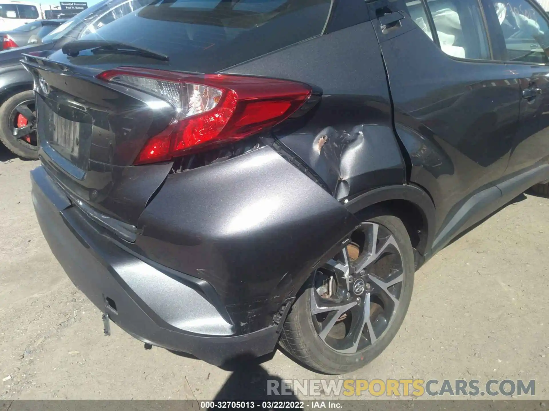 6 Photograph of a damaged car NMTKHMBX2KR090110 TOYOTA C-HR 2019