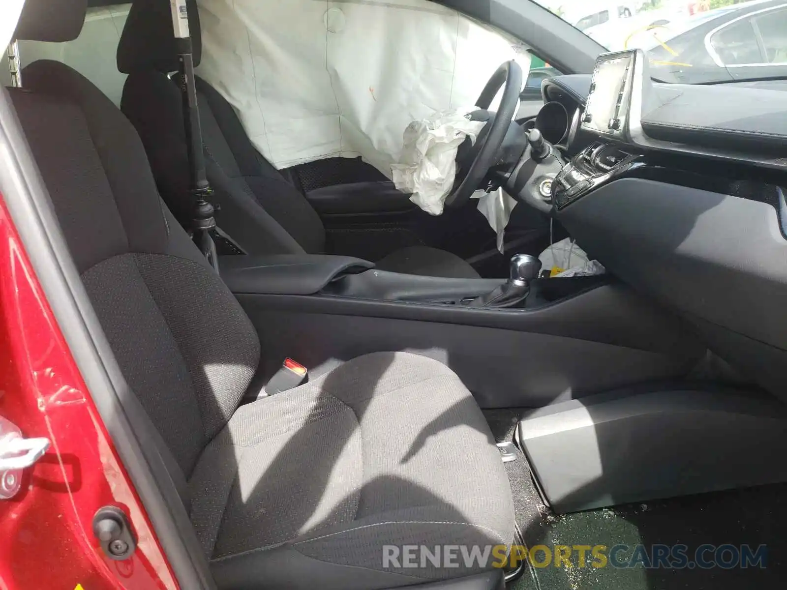 5 Photograph of a damaged car NMTKHMBX2KR092178 TOYOTA C-HR 2019