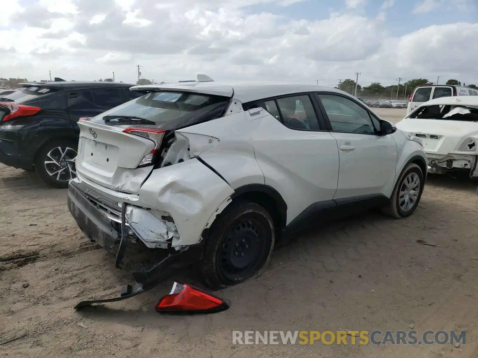 4 Photograph of a damaged car NMTKHMBX2KR093010 TOYOTA C-HR 2019