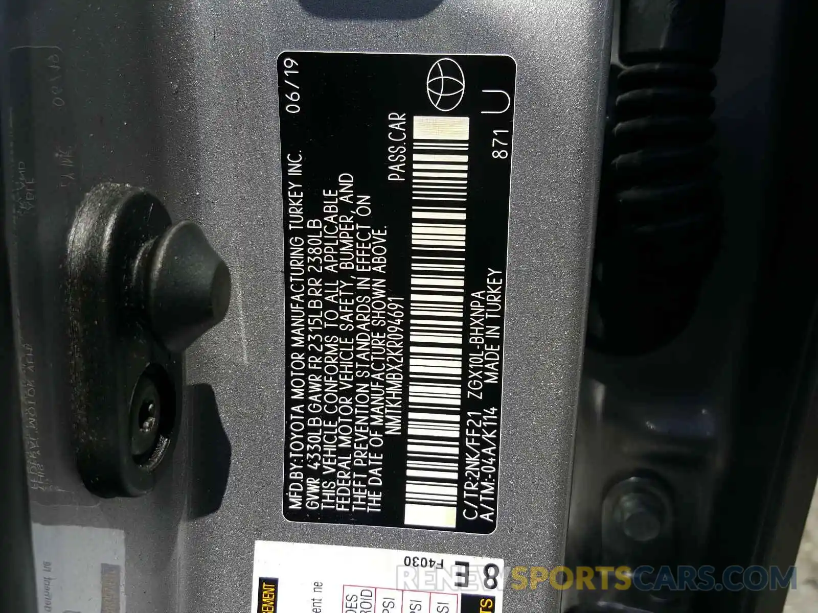 10 Photograph of a damaged car NMTKHMBX2KR094691 TOYOTA C-HR 2019