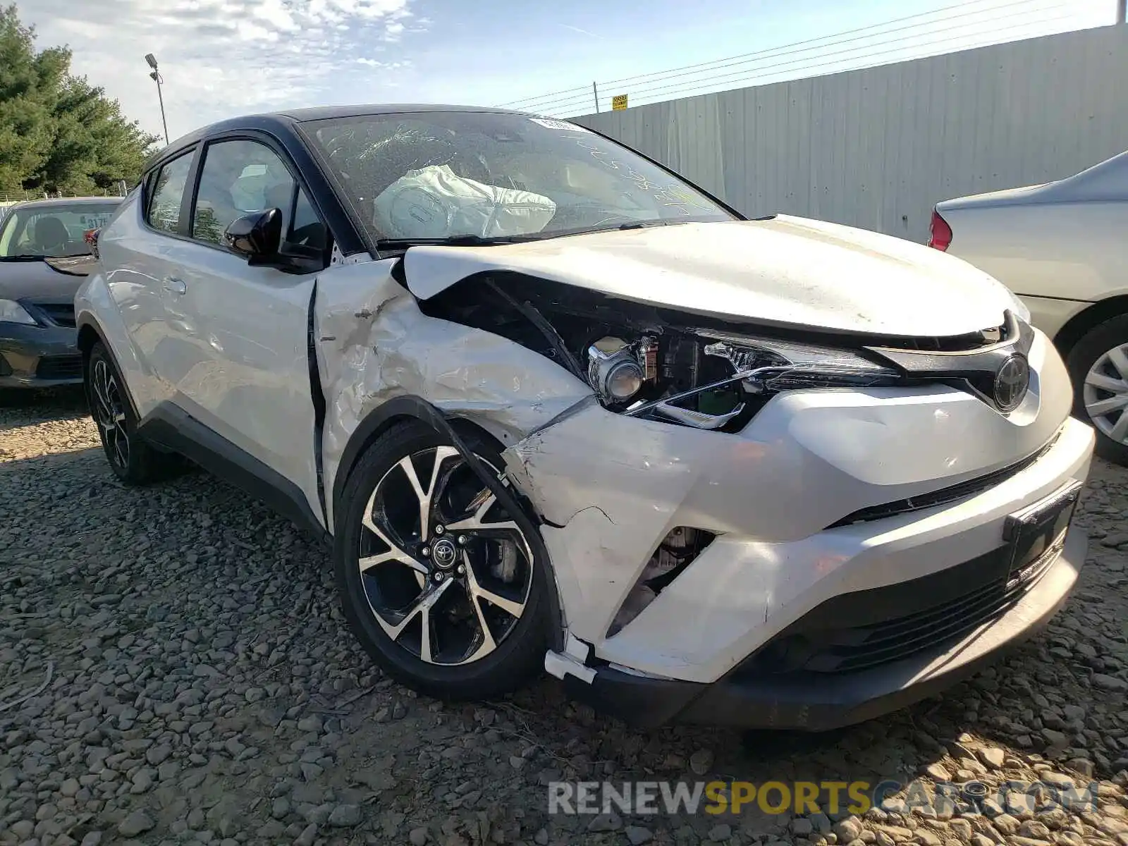 1 Photograph of a damaged car NMTKHMBX2KR095761 TOYOTA C-HR 2019