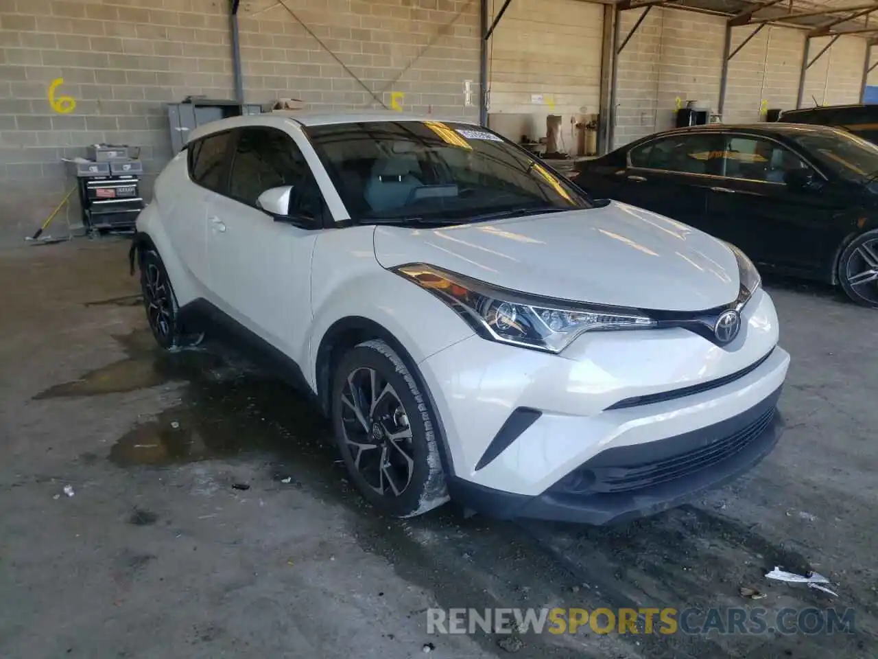 1 Photograph of a damaged car NMTKHMBX2KR095887 TOYOTA C-HR 2019