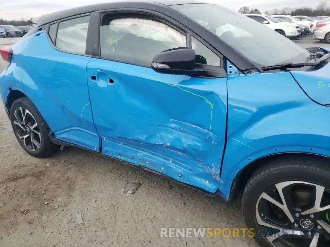 9 Photograph of a damaged car NMTKHMBX2KR096022 TOYOTA C-HR 2019