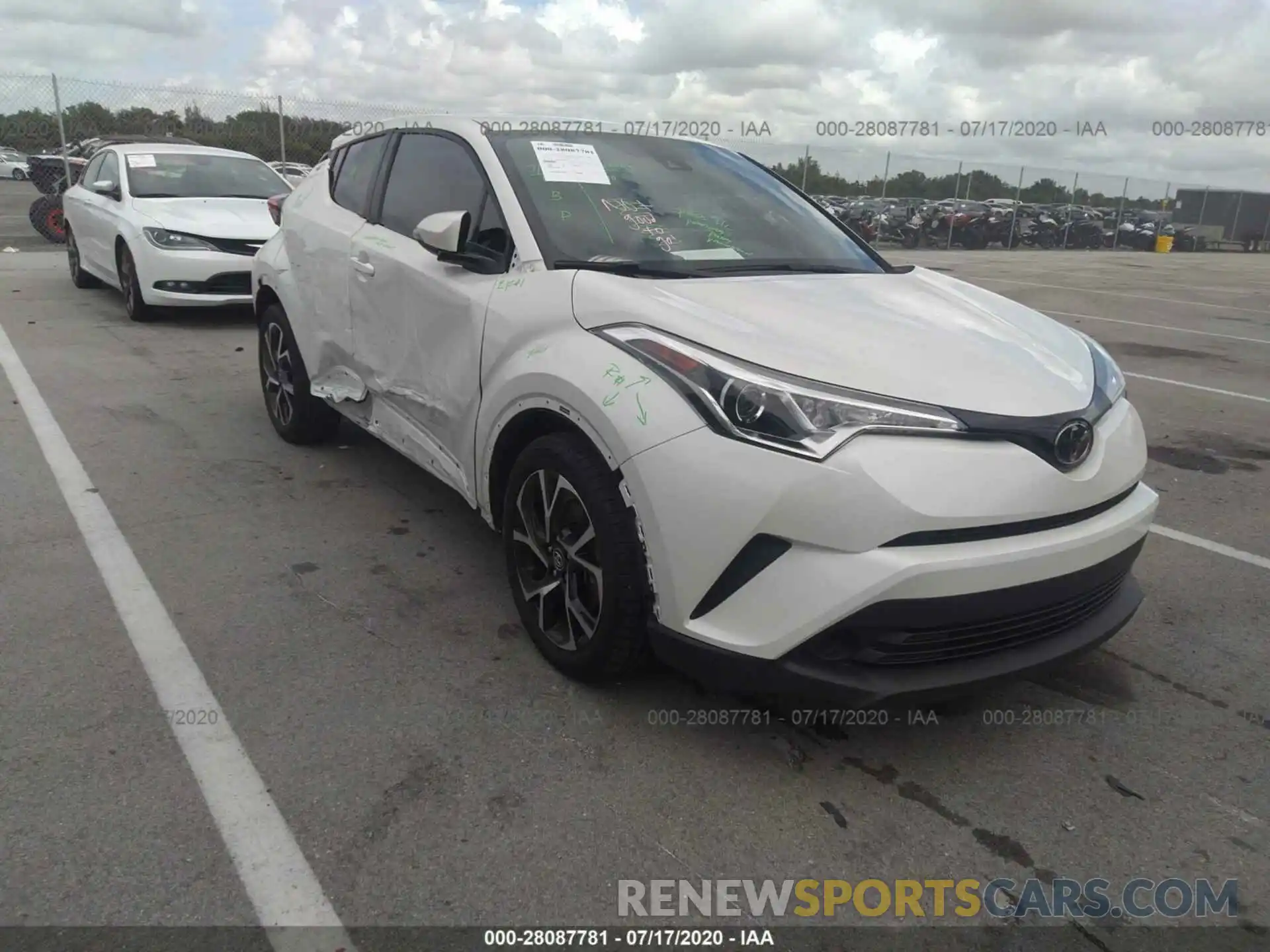 1 Photograph of a damaged car NMTKHMBX2KR097073 TOYOTA C-HR 2019