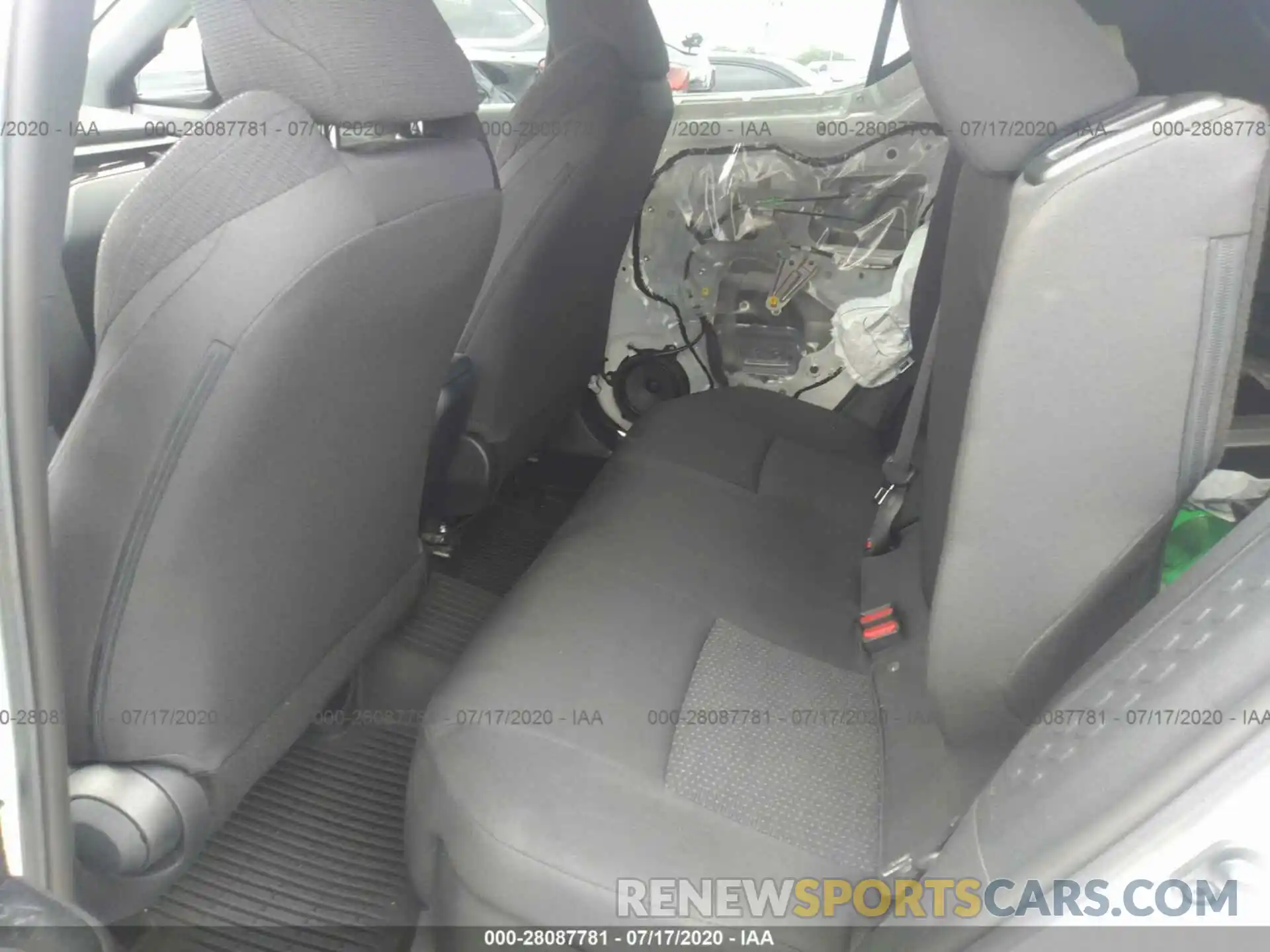 8 Photograph of a damaged car NMTKHMBX2KR097073 TOYOTA C-HR 2019