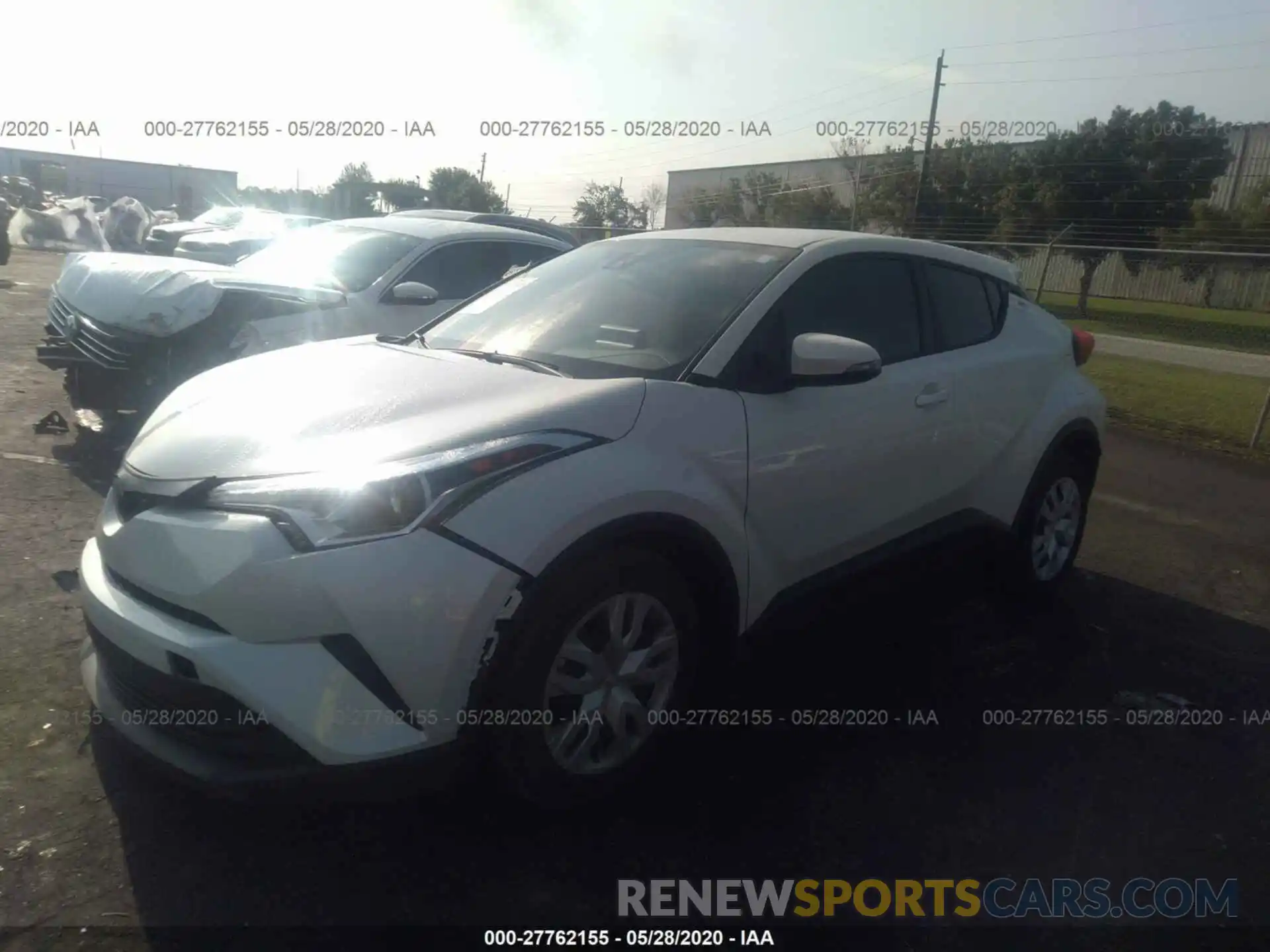 2 Фотография поврежденного автомобиля NMTKHMBX2KR097512 TOYOTA C-HR 2019