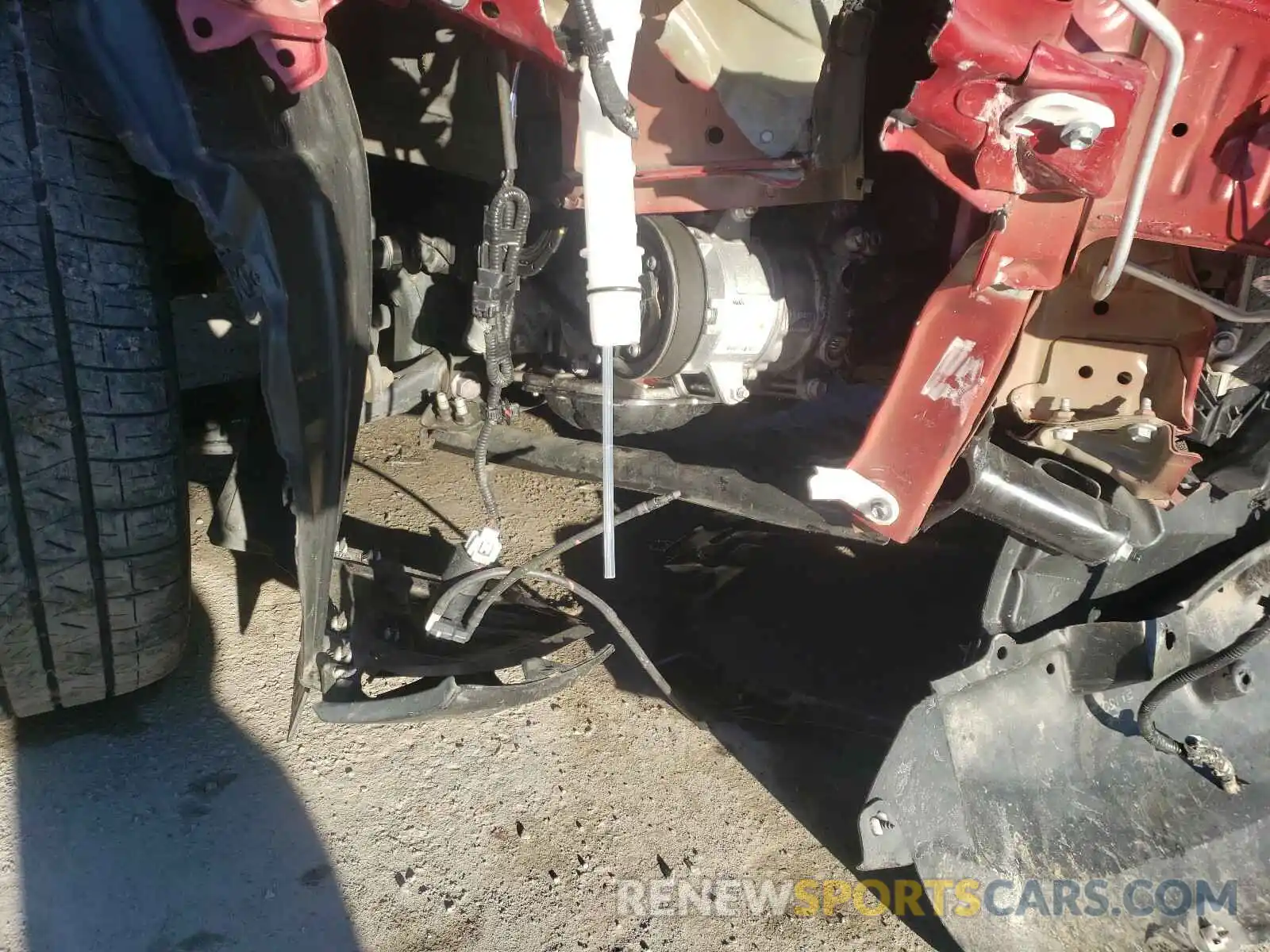 9 Фотография поврежденного автомобиля NMTKHMBX2KR097705 TOYOTA C-HR 2019