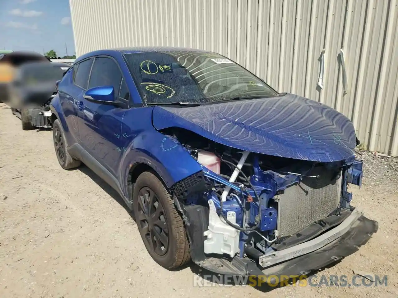 1 Photograph of a damaged car NMTKHMBX2KR098076 TOYOTA C-HR 2019