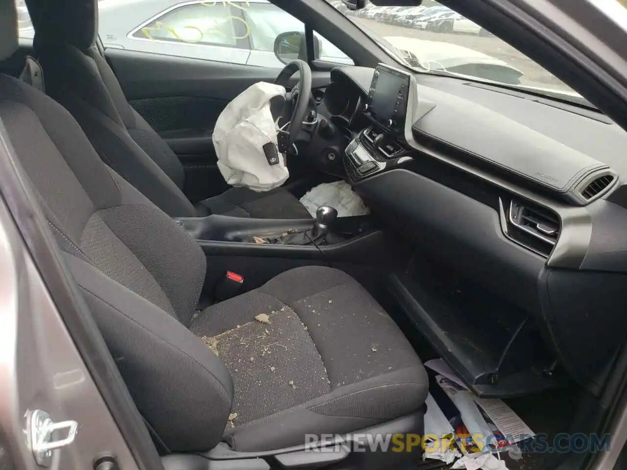 5 Photograph of a damaged car NMTKHMBX2KR098305 TOYOTA C-HR 2019