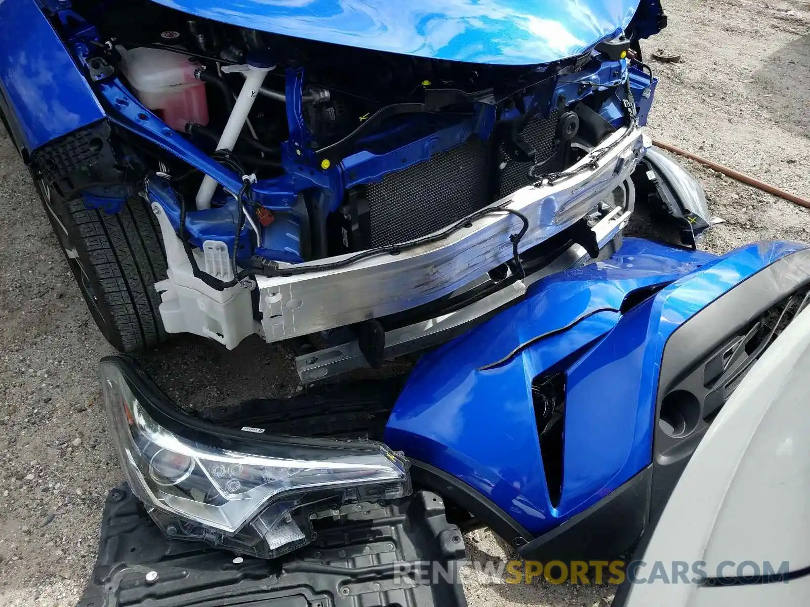 9 Photograph of a damaged car NMTKHMBX2KR098529 TOYOTA C-HR 2019