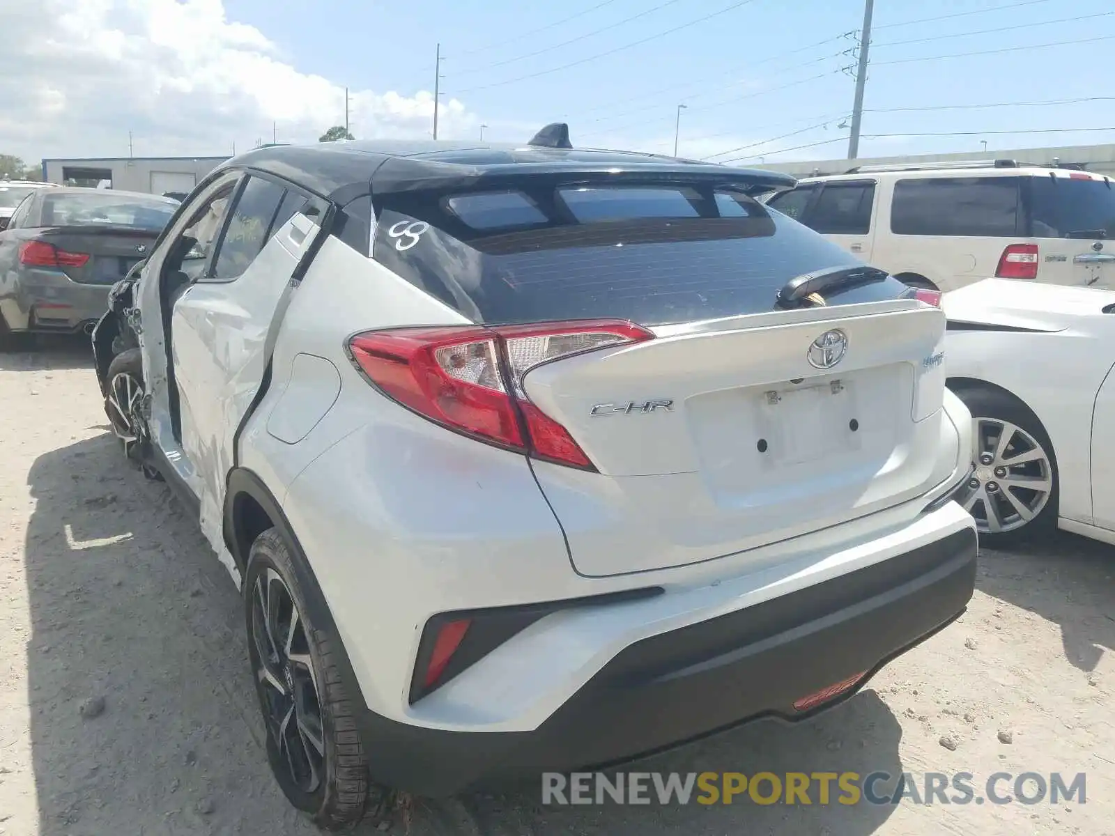 3 Photograph of a damaged car NMTKHMBX3KR074062 TOYOTA C-HR 2019