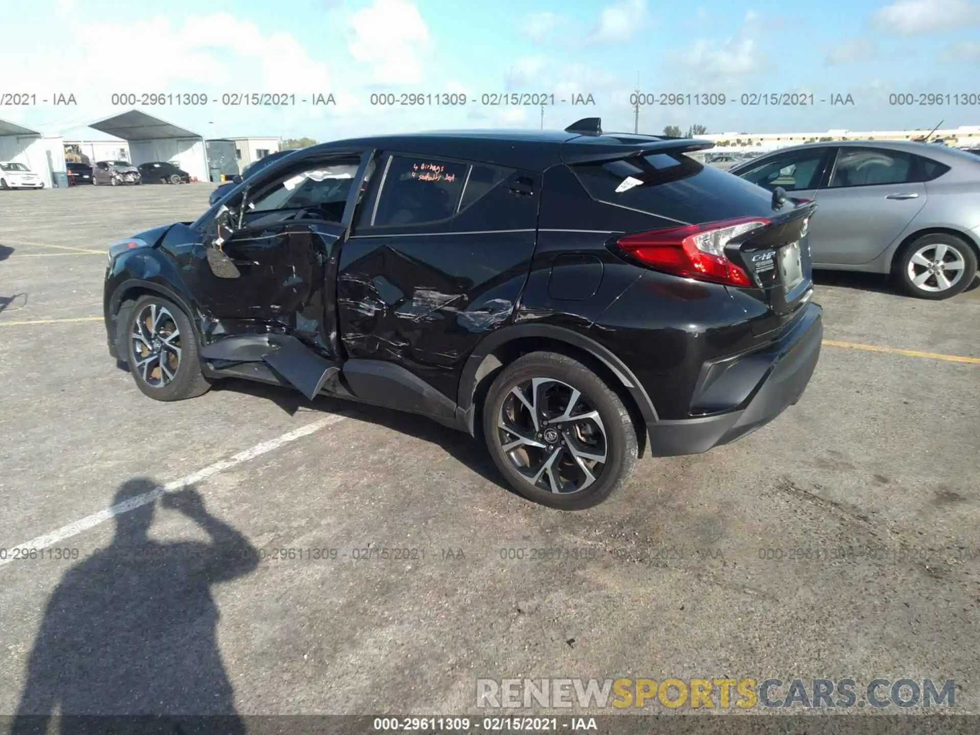 3 Фотография поврежденного автомобиля NMTKHMBX3KR075275 TOYOTA C-HR 2019