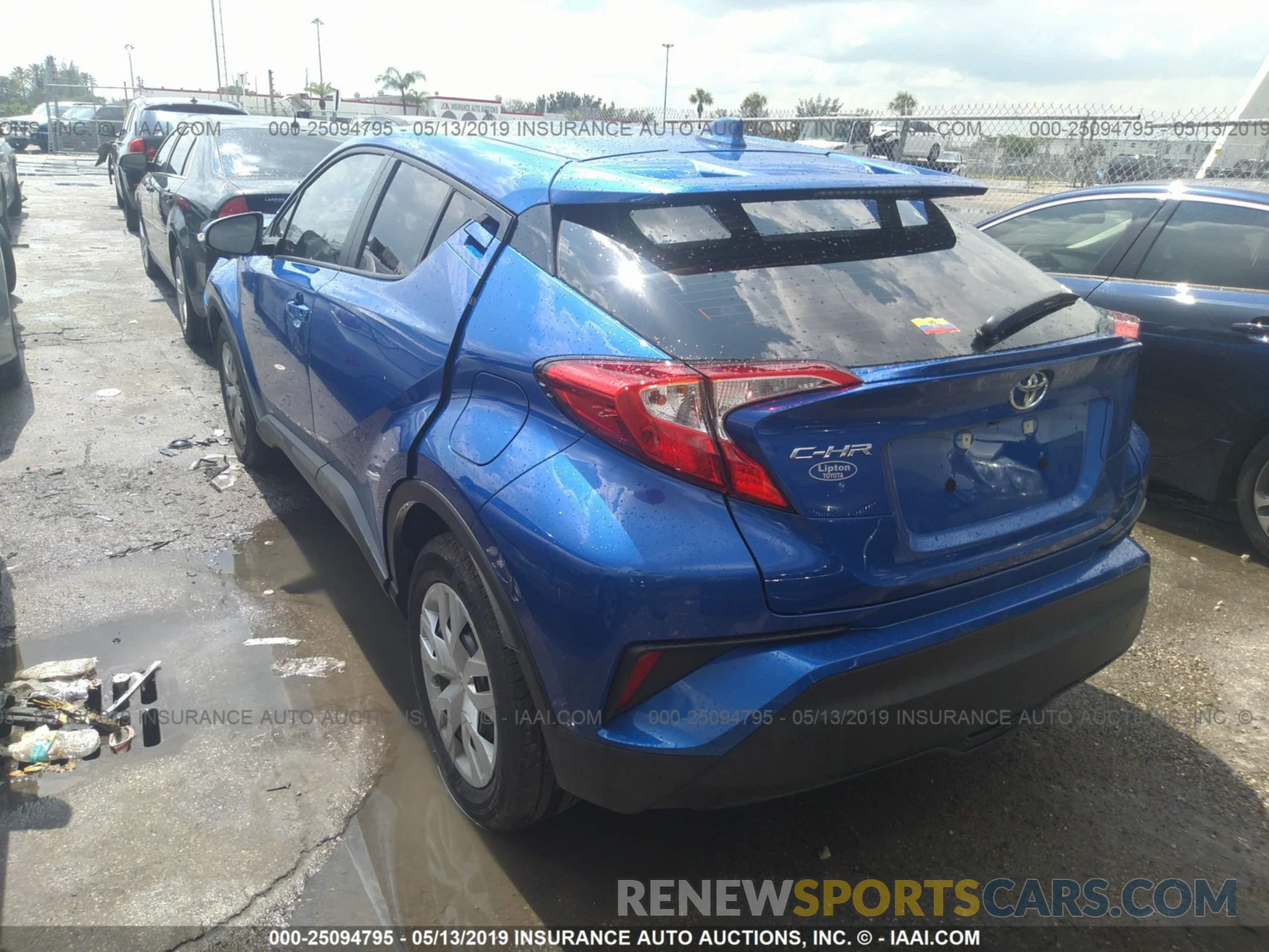 3 Photograph of a damaged car NMTKHMBX3KR075583 TOYOTA C-HR 2019