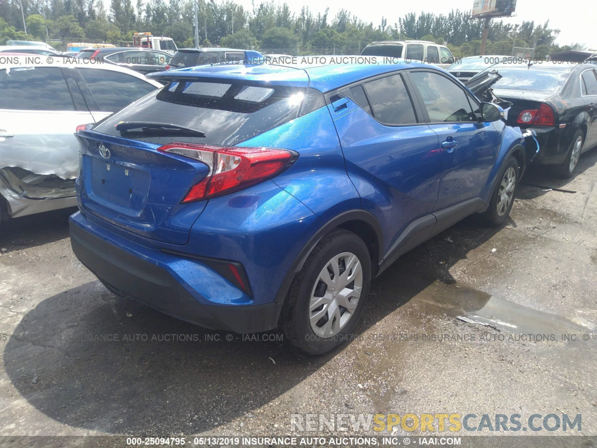 4 Photograph of a damaged car NMTKHMBX3KR075583 TOYOTA C-HR 2019