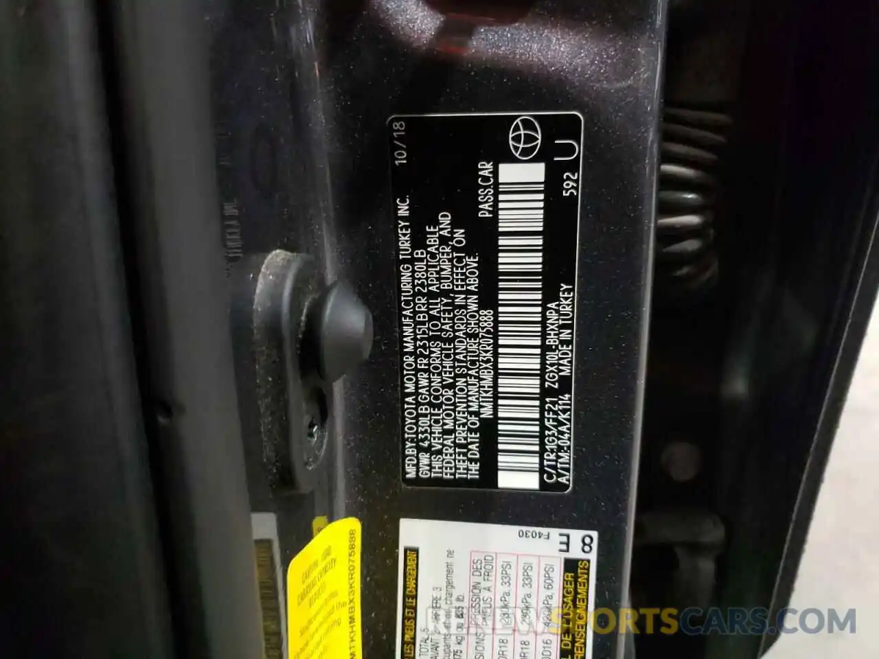 10 Фотография поврежденного автомобиля NMTKHMBX3KR075888 TOYOTA C-HR 2019