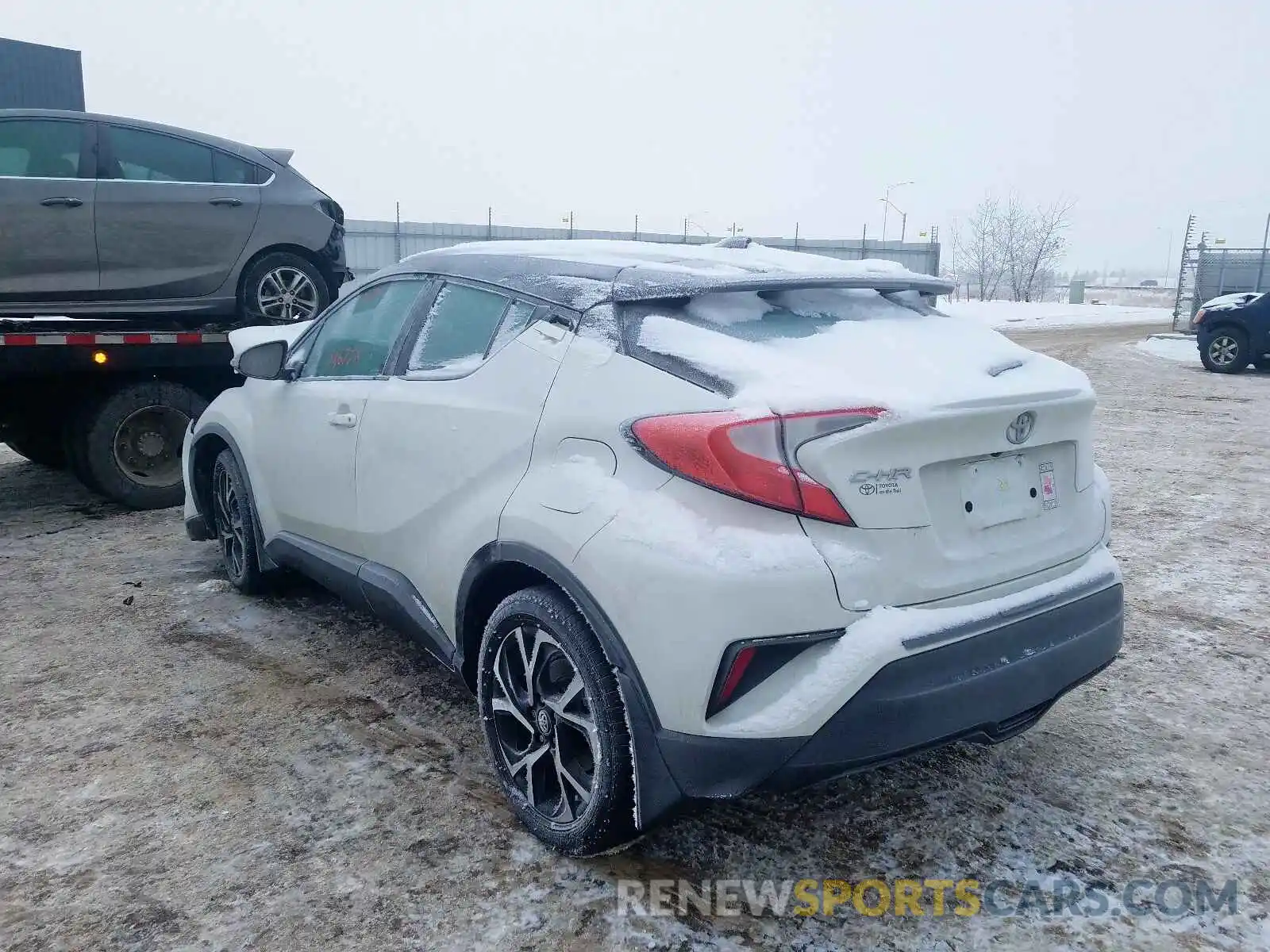 3 Photograph of a damaged car NMTKHMBX3KR078600 TOYOTA C-HR 2019