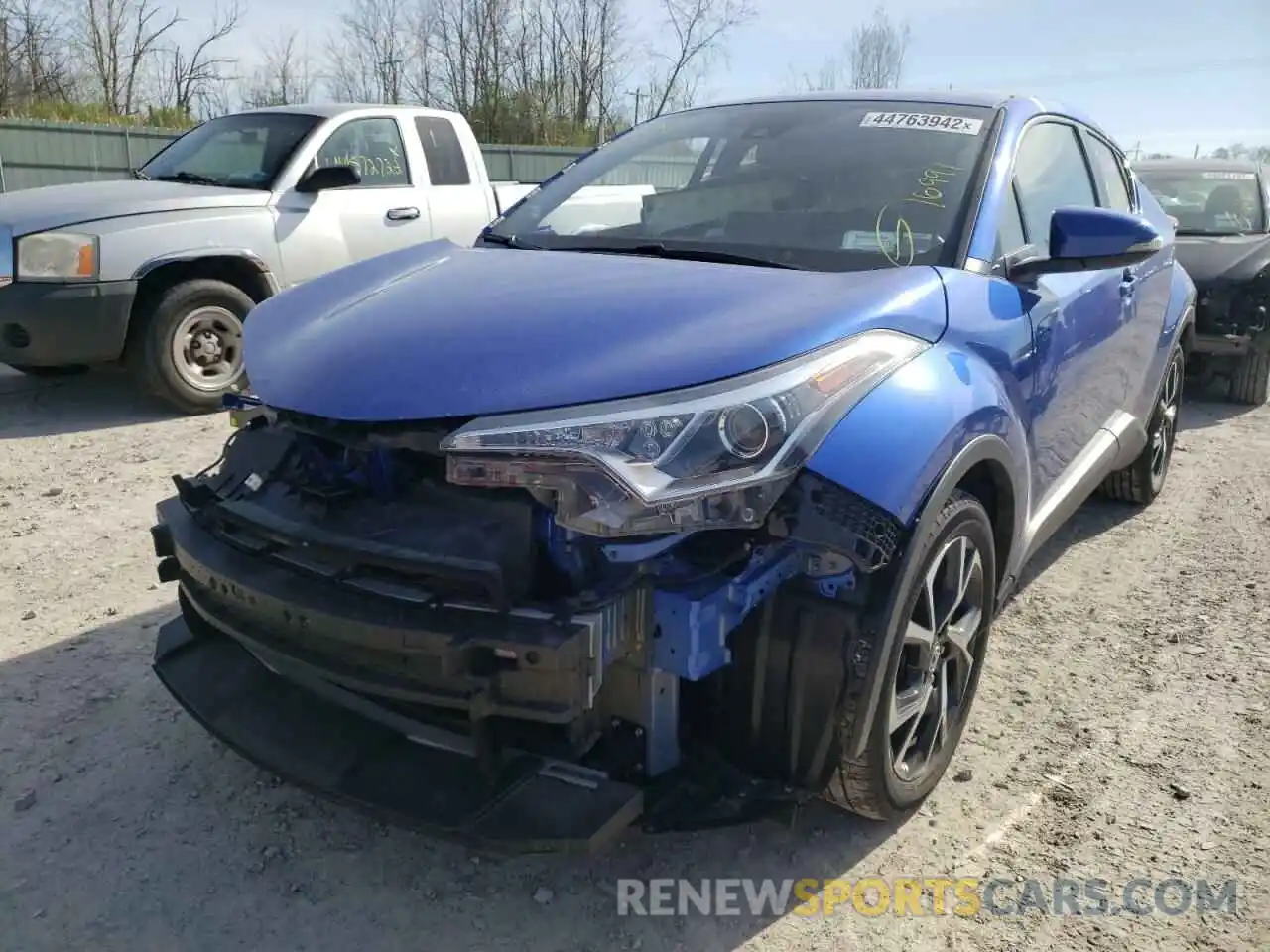 2 Photograph of a damaged car NMTKHMBX3KR080945 TOYOTA C-HR 2019