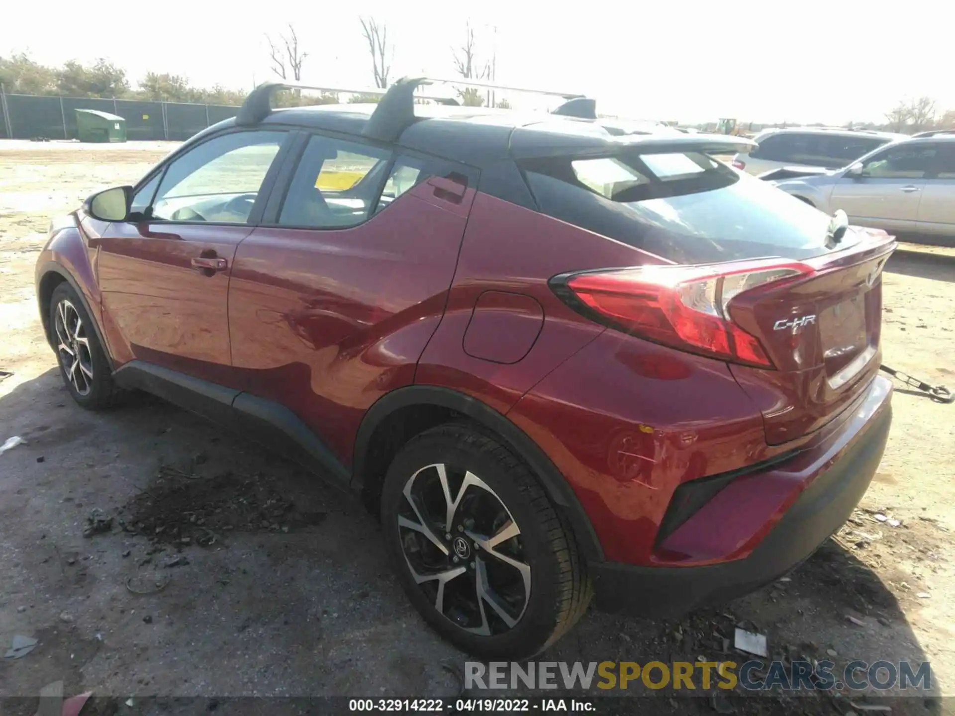 3 Photograph of a damaged car NMTKHMBX3KR082484 TOYOTA C-HR 2019