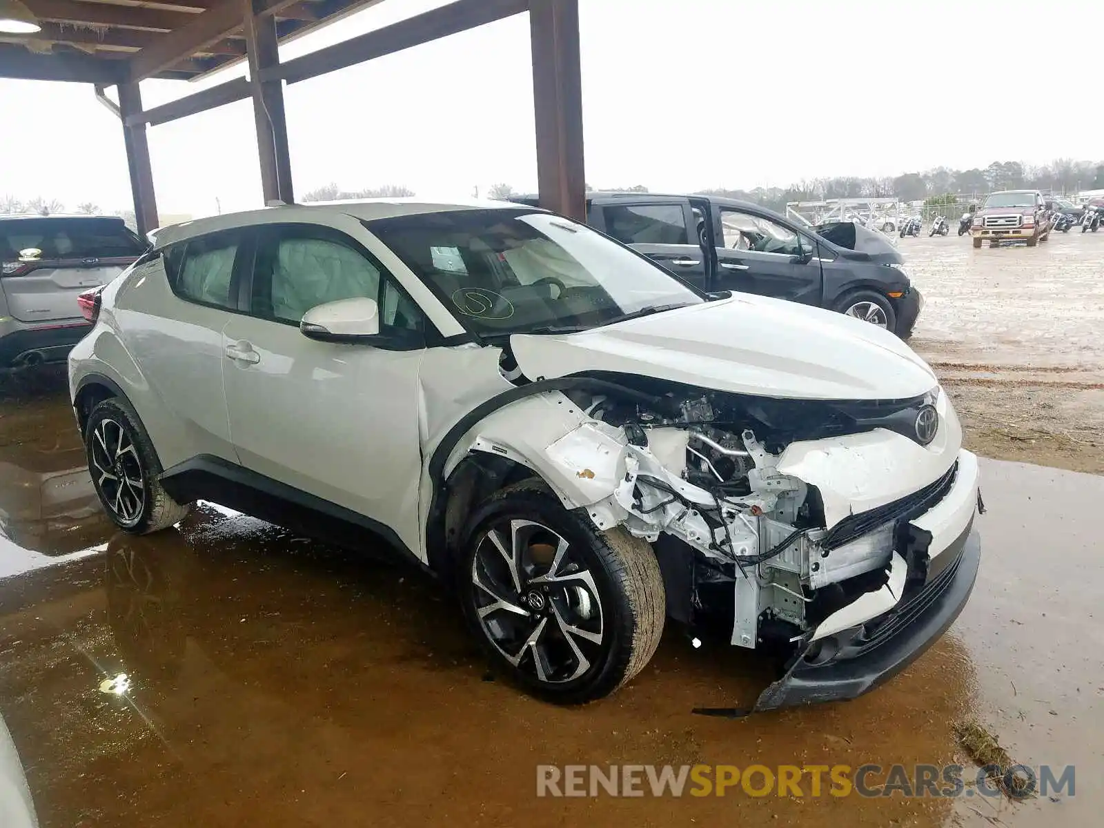 1 Photograph of a damaged car NMTKHMBX3KR083845 TOYOTA C-HR 2019