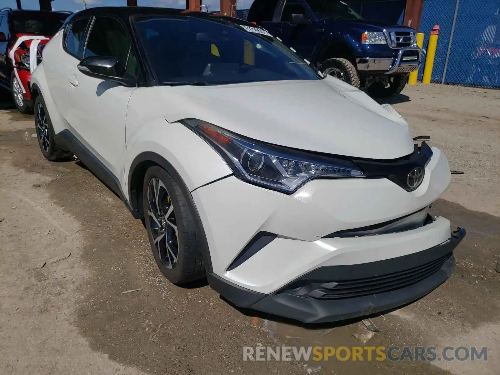 1 Photograph of a damaged car NMTKHMBX3KR084686 TOYOTA C-HR 2019