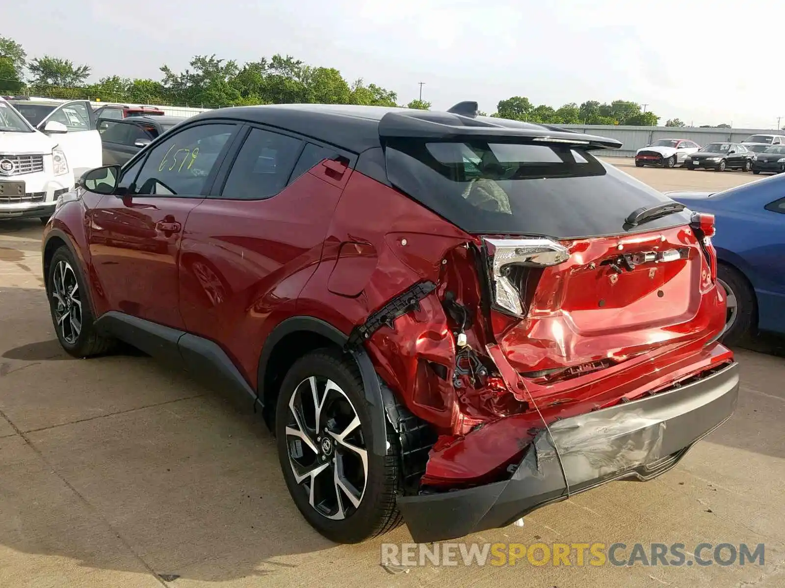 3 Photograph of a damaged car NMTKHMBX3KR085479 TOYOTA C-HR 2019