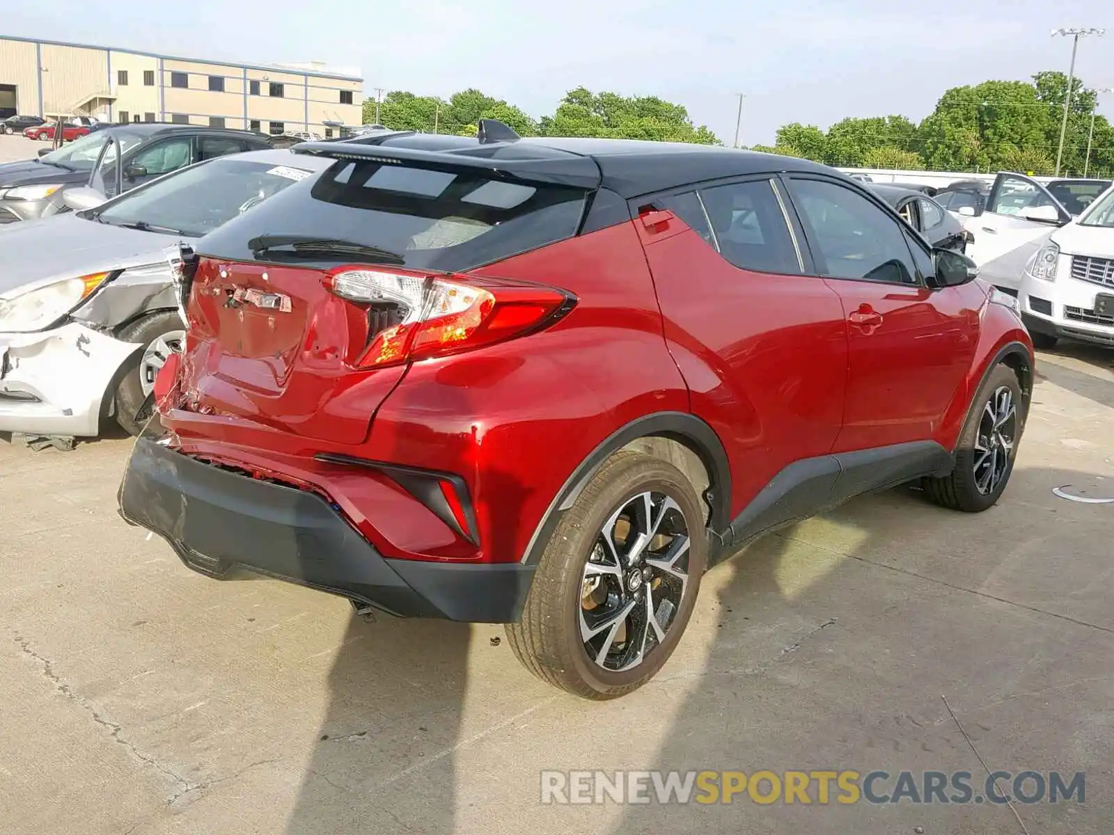 4 Фотография поврежденного автомобиля NMTKHMBX3KR085479 TOYOTA C-HR 2019