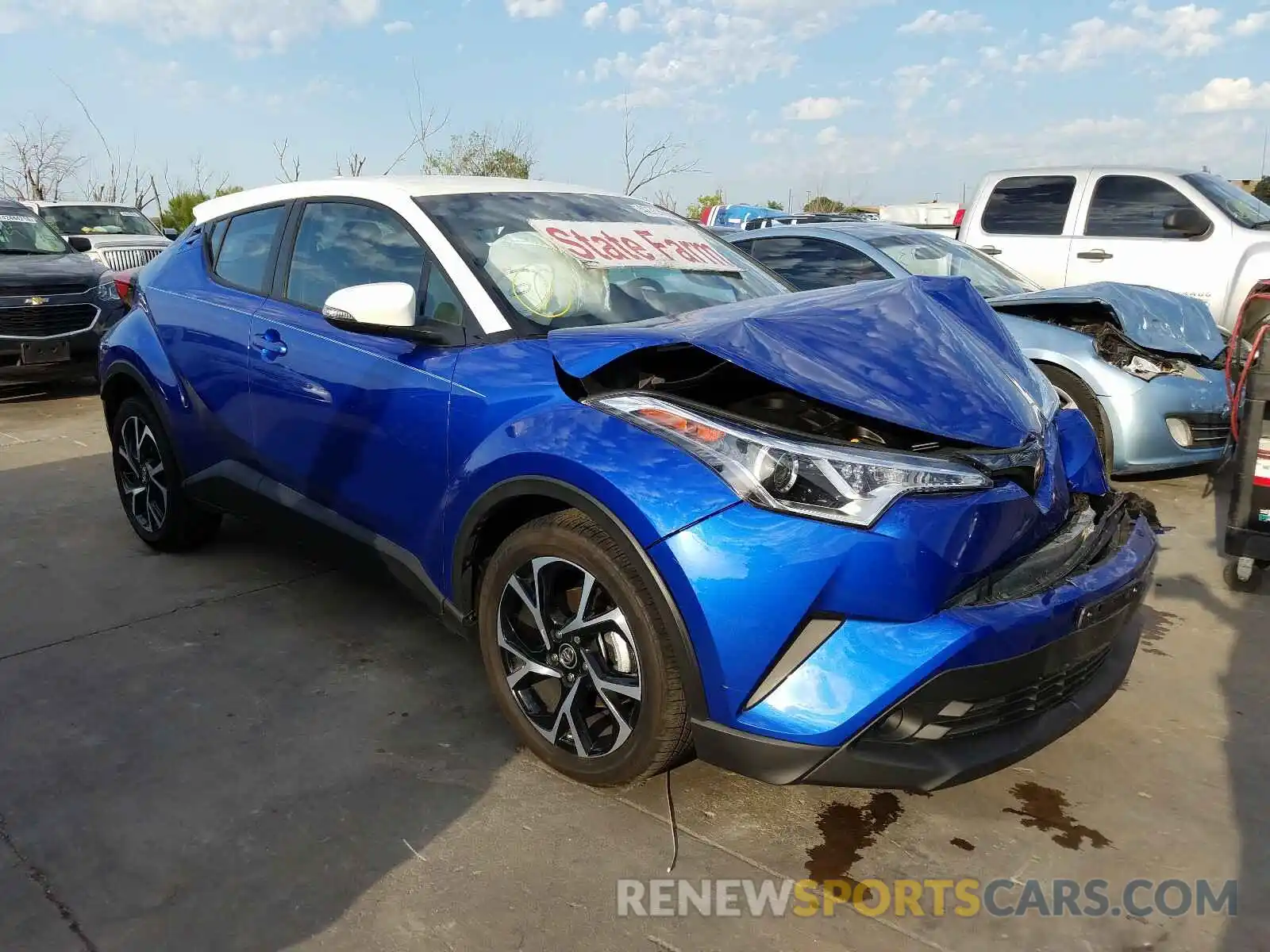 1 Photograph of a damaged car NMTKHMBX3KR087040 TOYOTA C-HR 2019