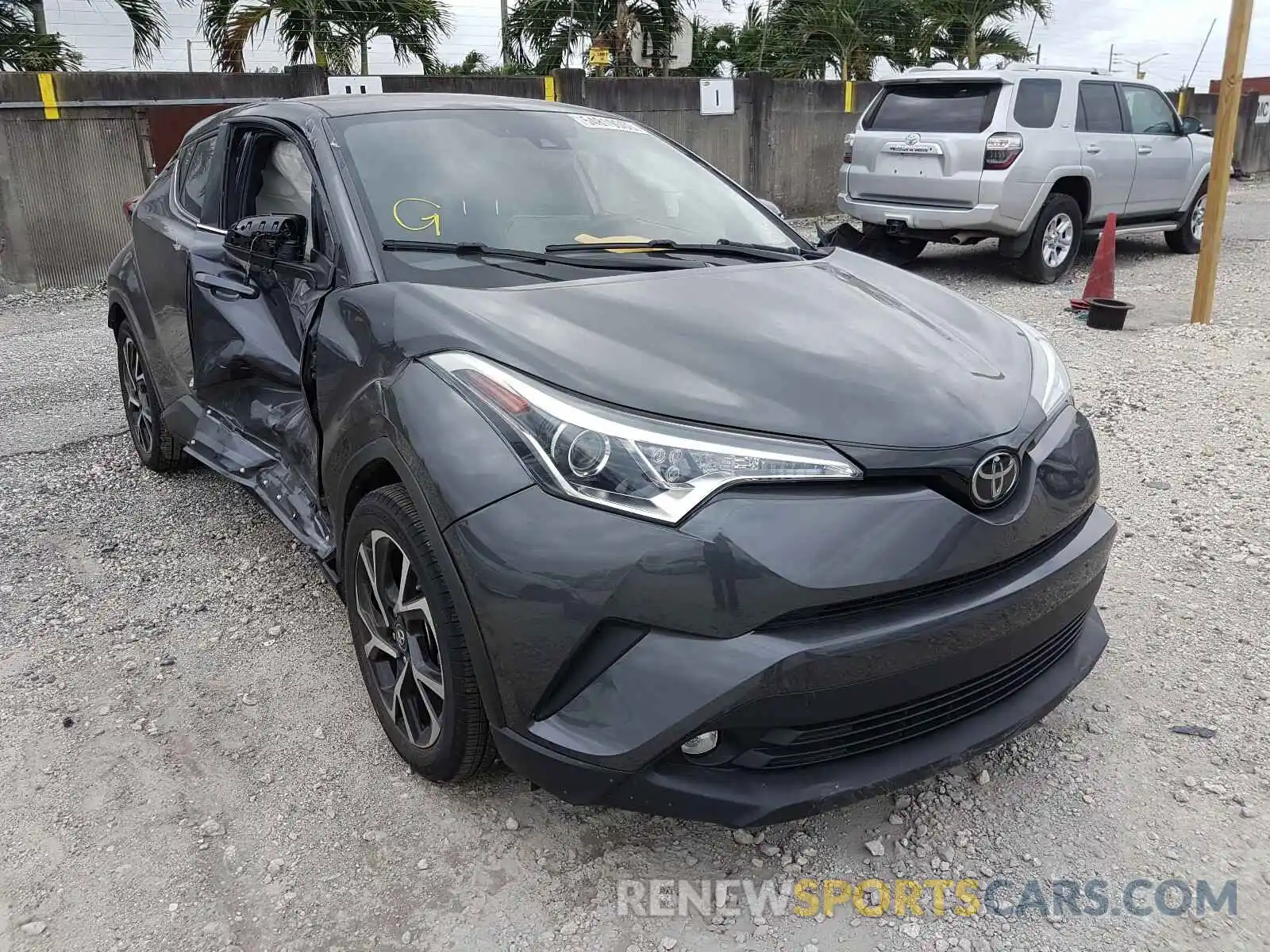 1 Фотография поврежденного автомобиля NMTKHMBX3KR089578 TOYOTA C-HR 2019