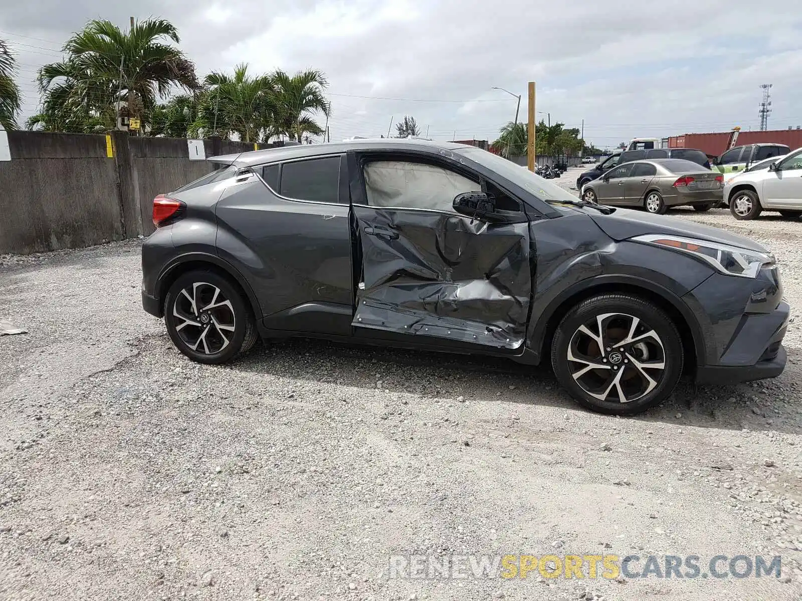 9 Photograph of a damaged car NMTKHMBX3KR089578 TOYOTA C-HR 2019