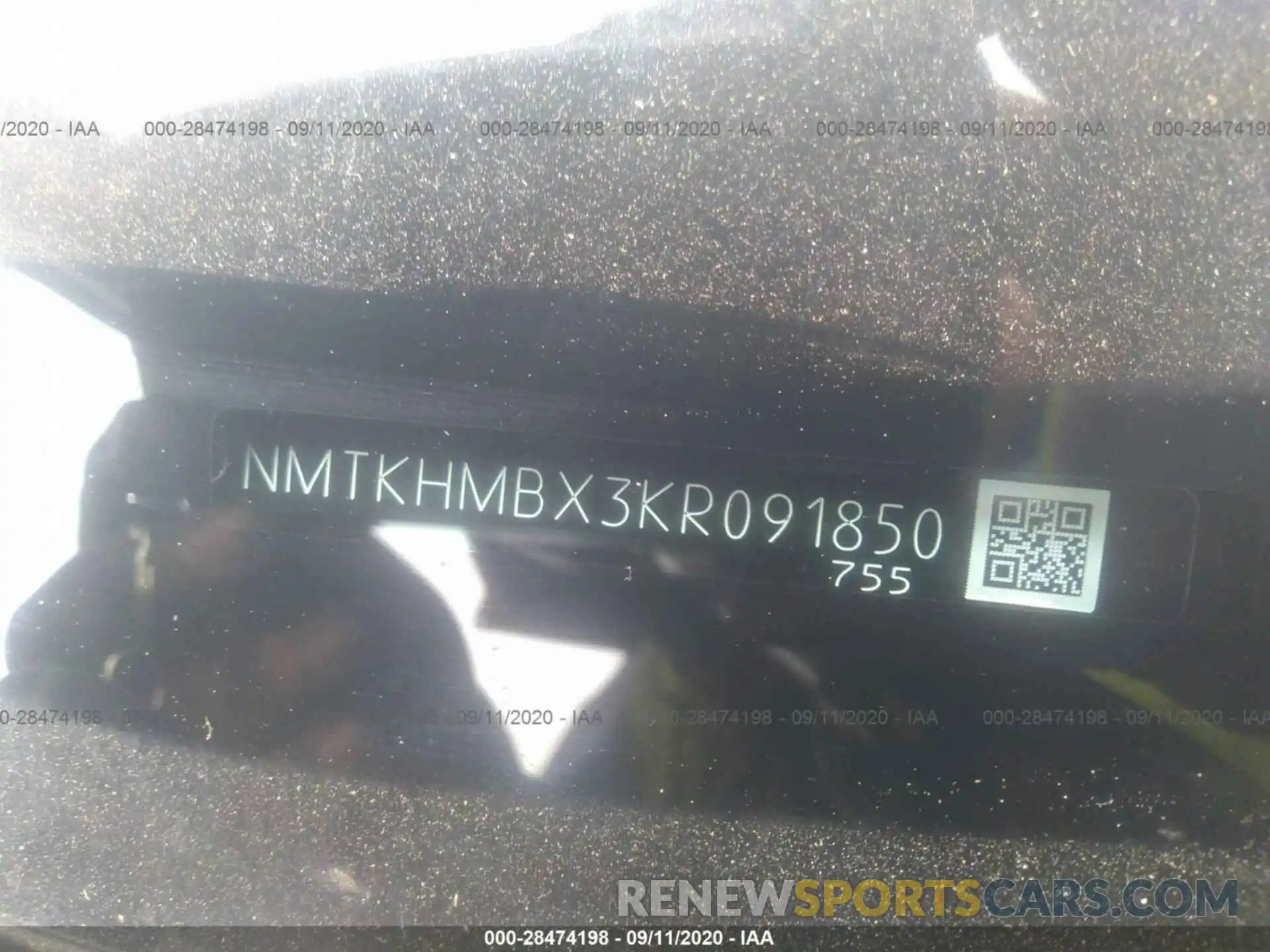 9 Фотография поврежденного автомобиля NMTKHMBX3KR091850 TOYOTA C-HR 2019