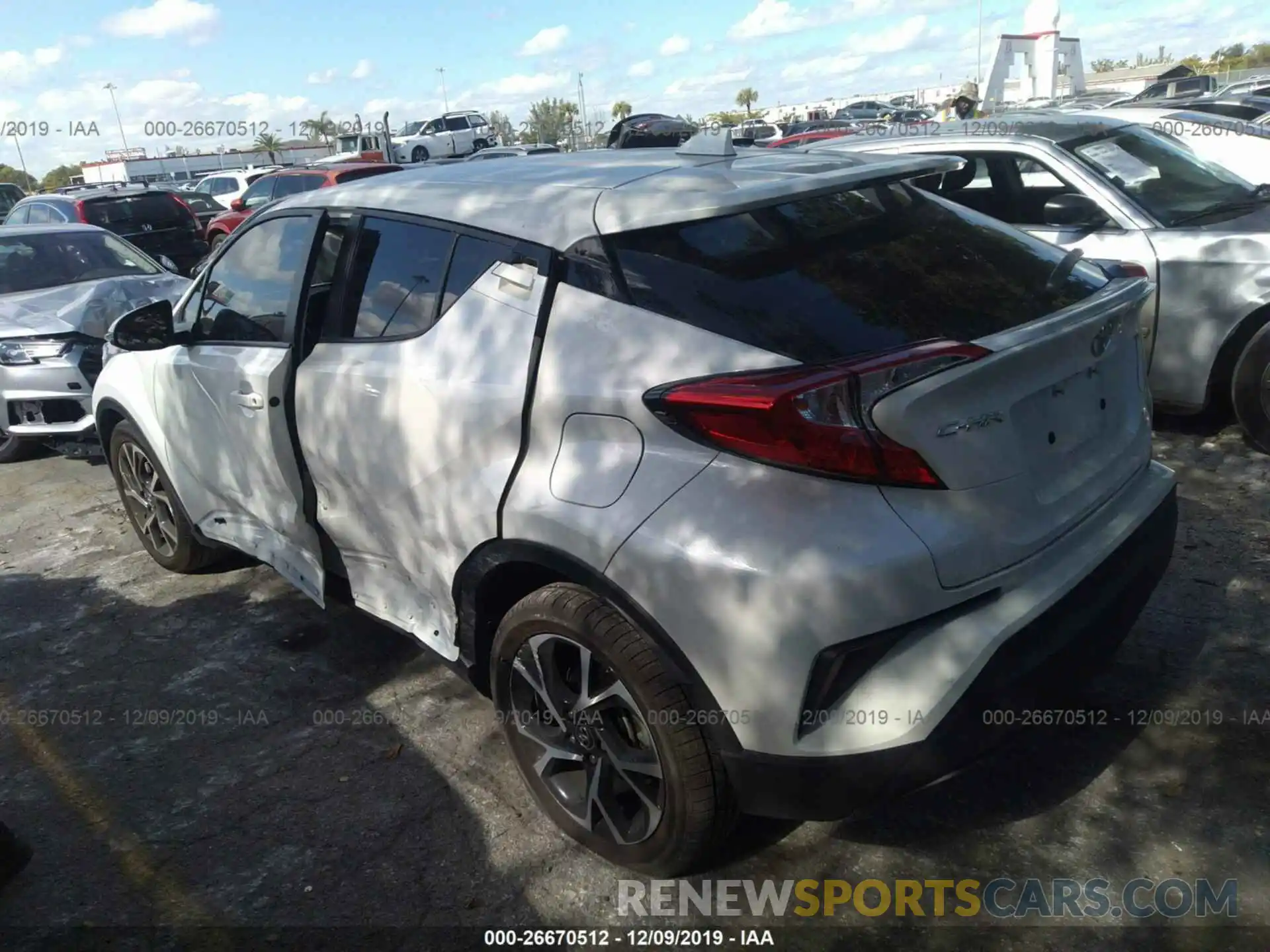 3 Фотография поврежденного автомобиля NMTKHMBX3KR092495 TOYOTA C-HR 2019