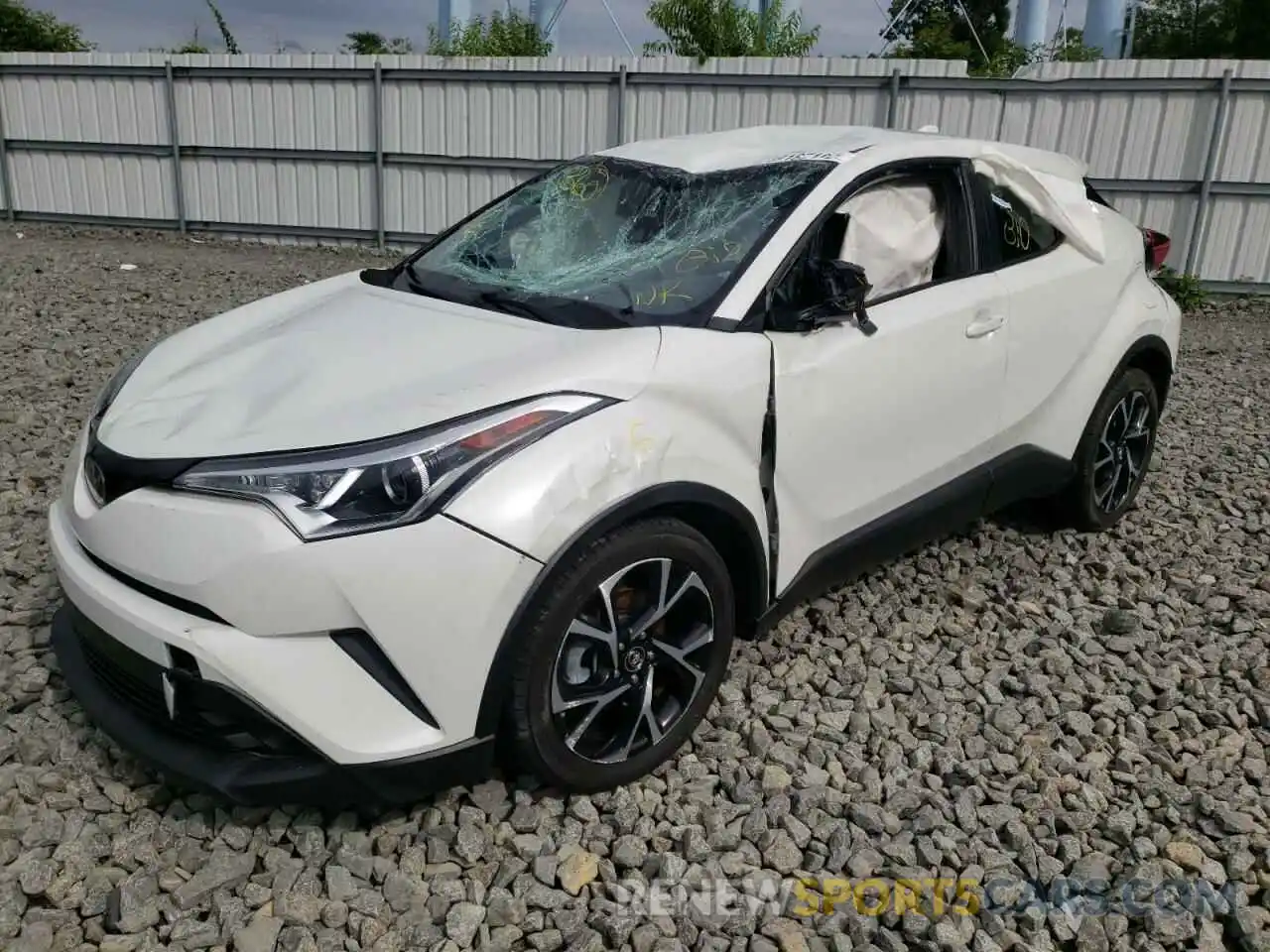 2 Фотография поврежденного автомобиля NMTKHMBX3KR092691 TOYOTA C-HR 2019