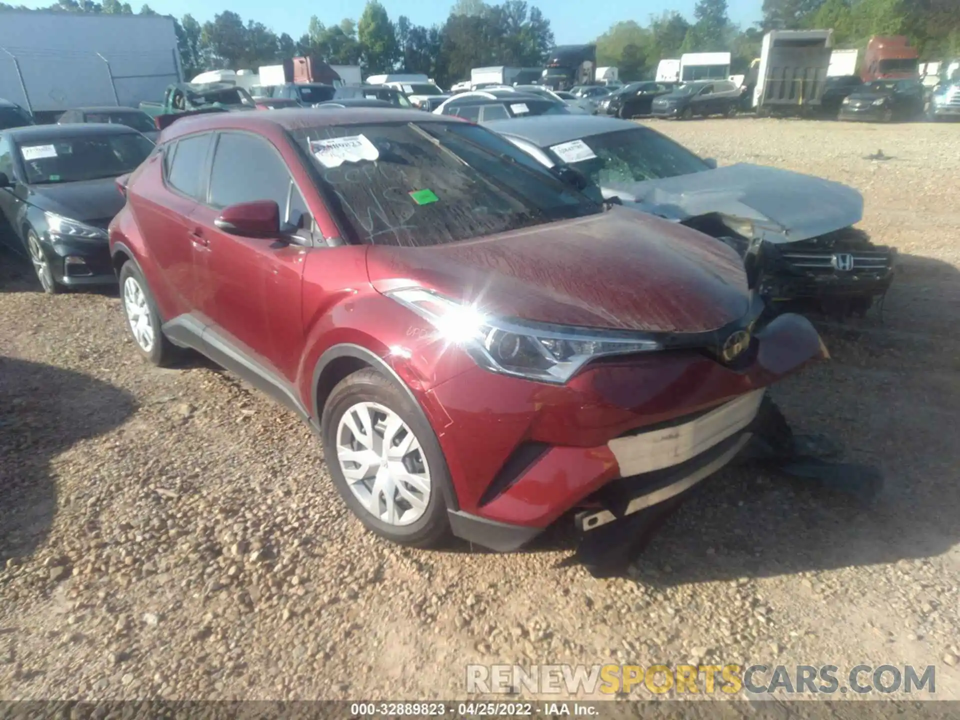 1 Photograph of a damaged car NMTKHMBX3KR094117 TOYOTA C-HR 2019