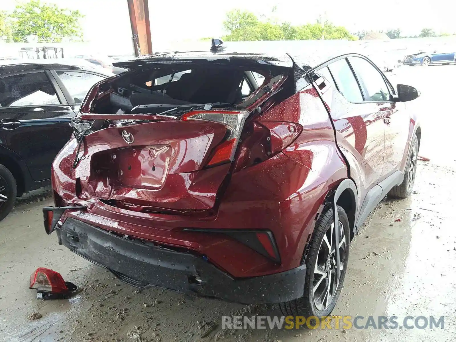 4 Photograph of a damaged car NMTKHMBX3KR094781 TOYOTA C-HR 2019