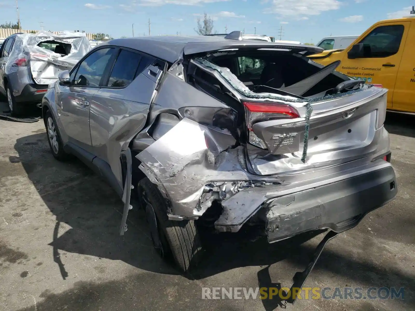 3 Photograph of a damaged car NMTKHMBX3KR098605 TOYOTA C-HR 2019