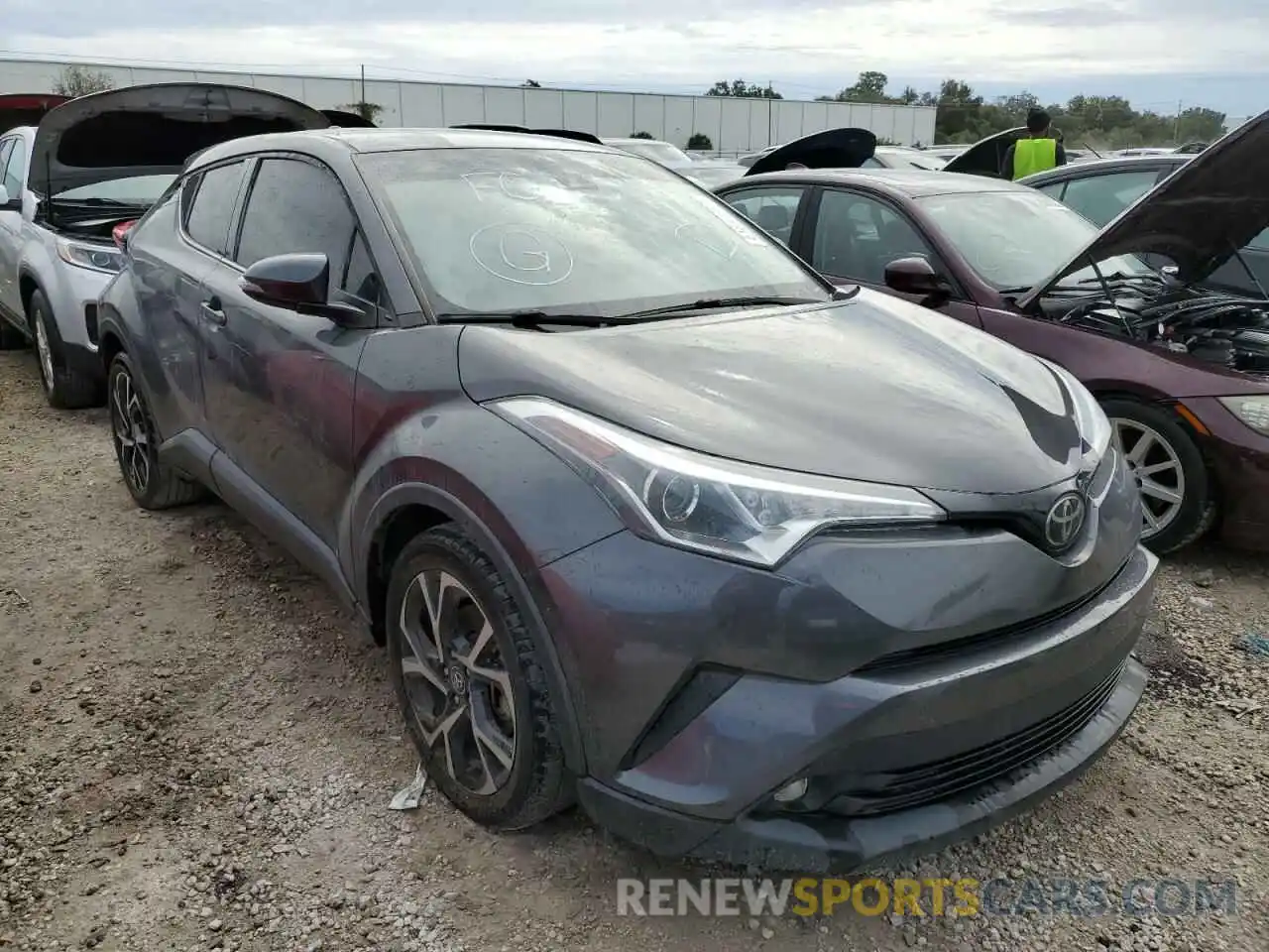 1 Photograph of a damaged car NMTKHMBX3KR098748 TOYOTA C-HR 2019