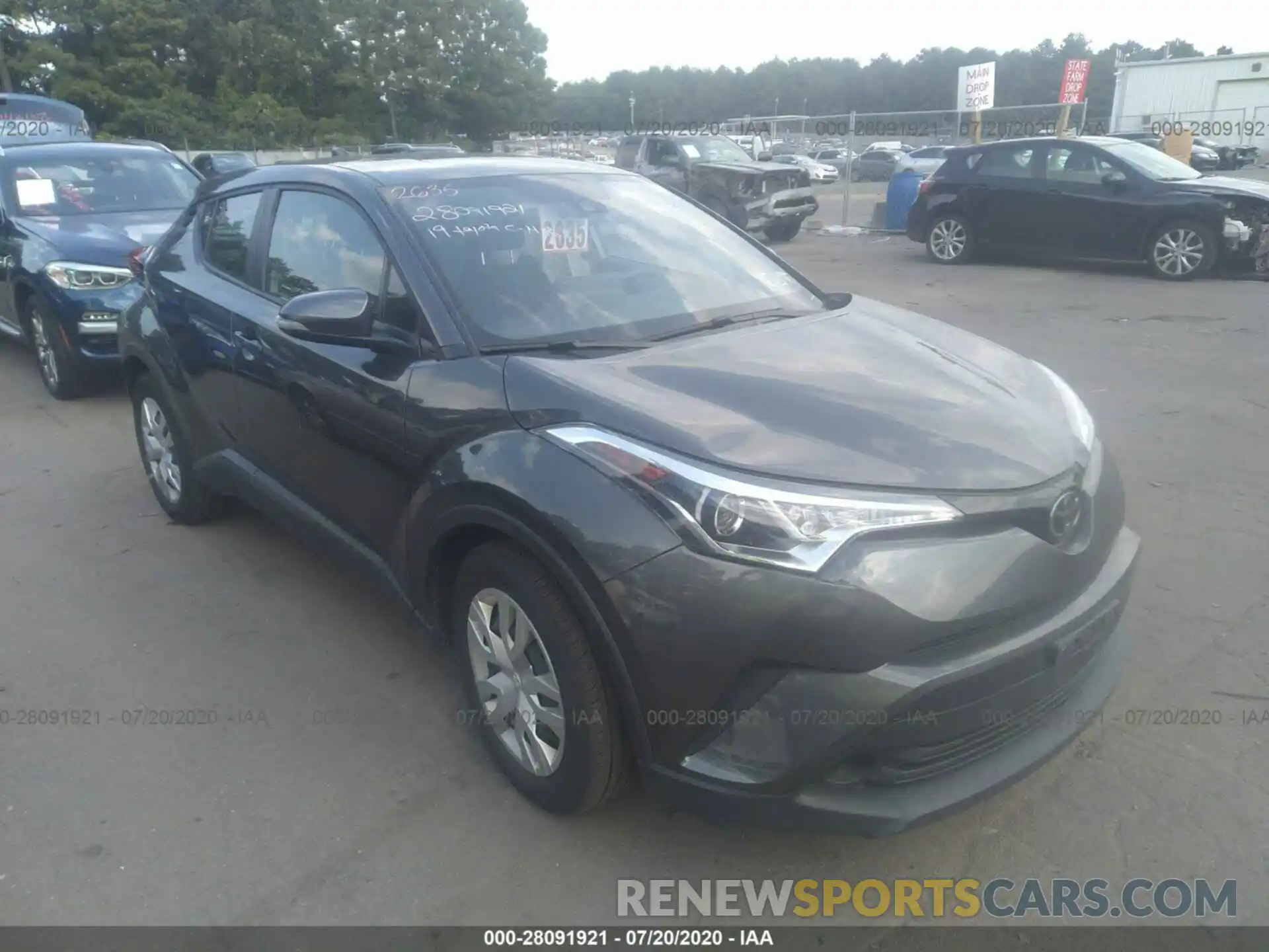 1 Photograph of a damaged car NMTKHMBX4KR068867 TOYOTA C-HR 2019