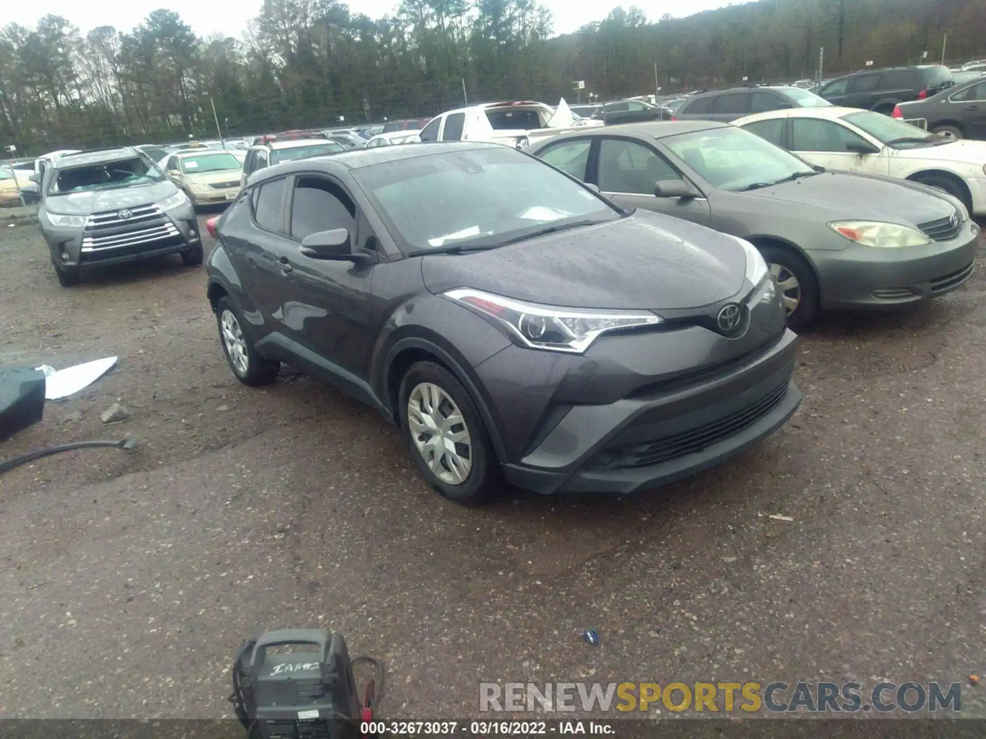 1 Photograph of a damaged car NMTKHMBX4KR068884 TOYOTA C-HR 2019