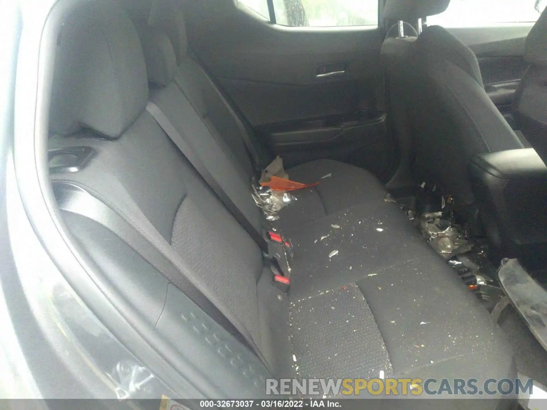 8 Photograph of a damaged car NMTKHMBX4KR068884 TOYOTA C-HR 2019