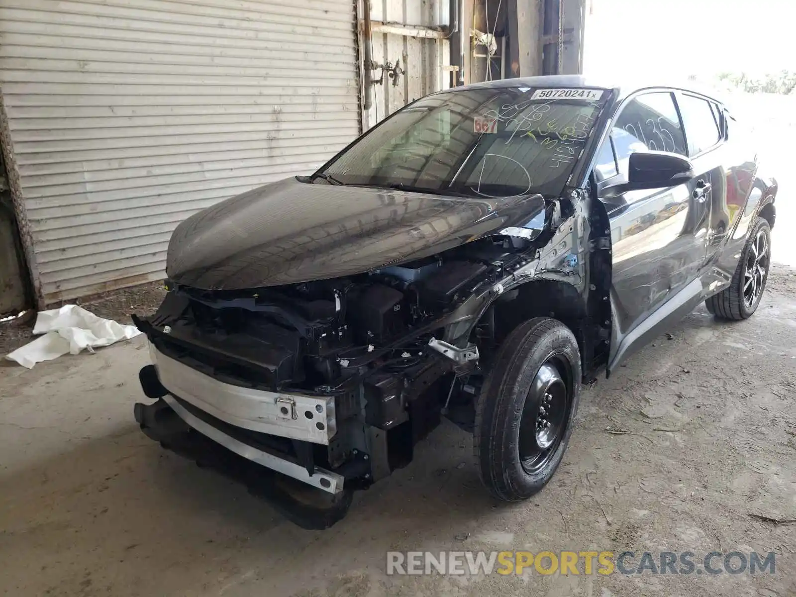 2 Photograph of a damaged car NMTKHMBX4KR069985 TOYOTA C-HR 2019