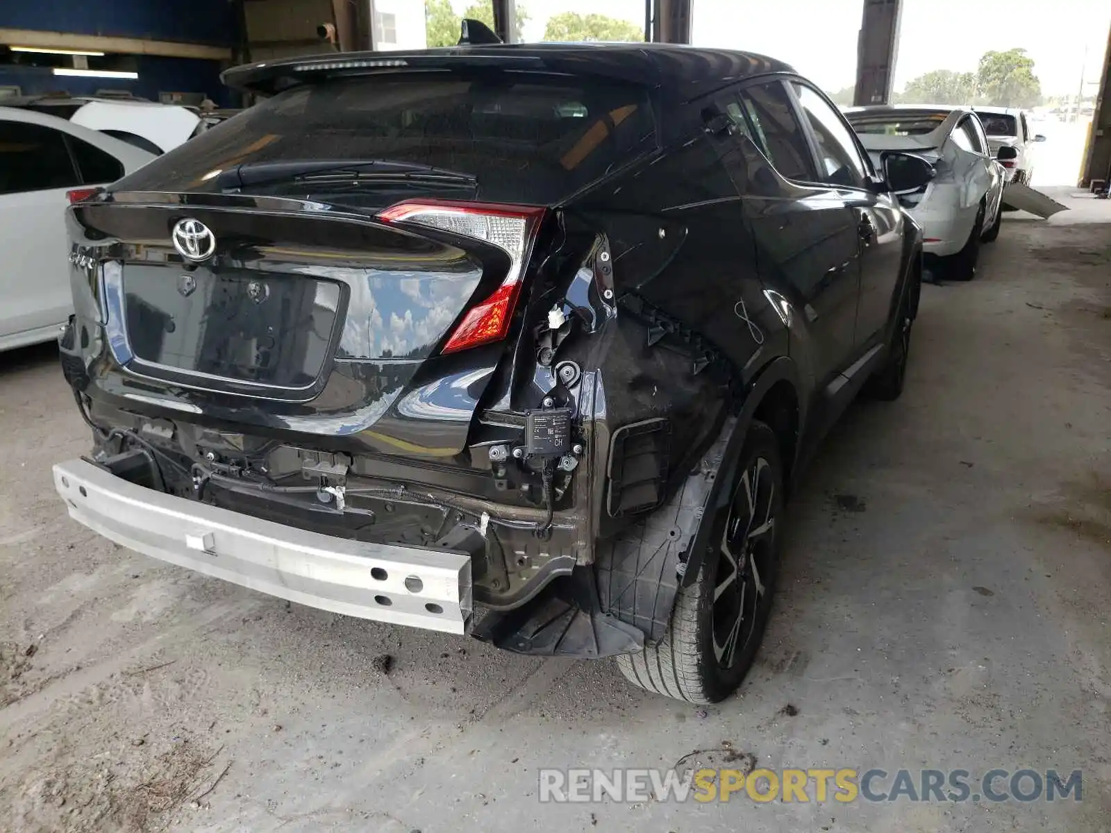 4 Photograph of a damaged car NMTKHMBX4KR069985 TOYOTA C-HR 2019