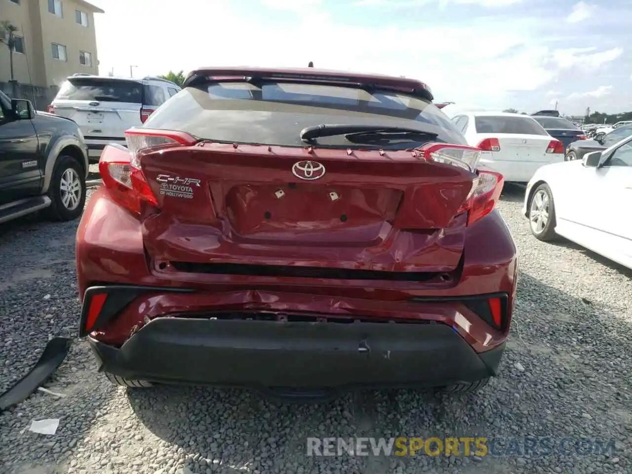 9 Photograph of a damaged car NMTKHMBX4KR076774 TOYOTA C-HR 2019