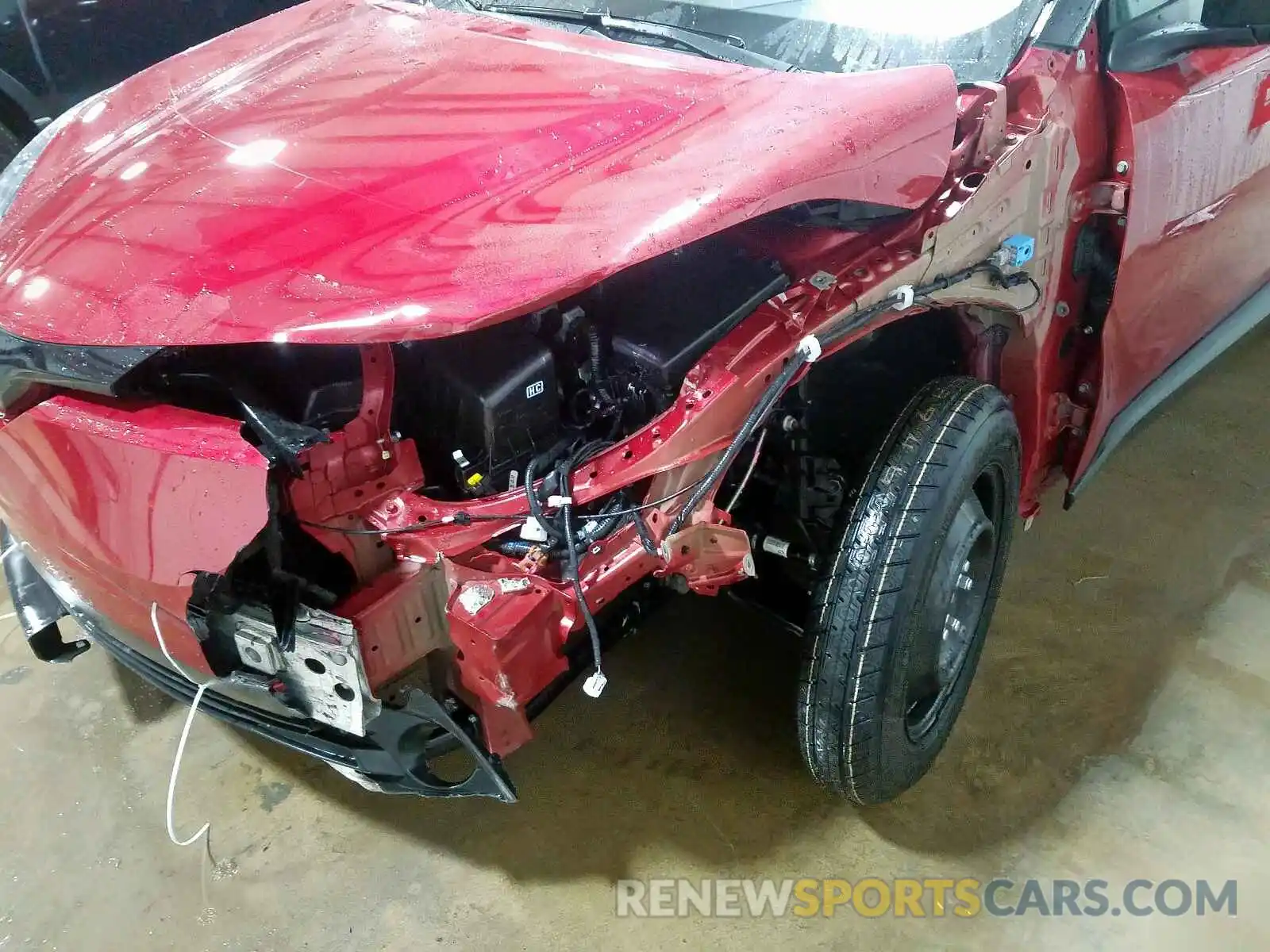 9 Photograph of a damaged car NMTKHMBX4KR076886 TOYOTA C-HR 2019