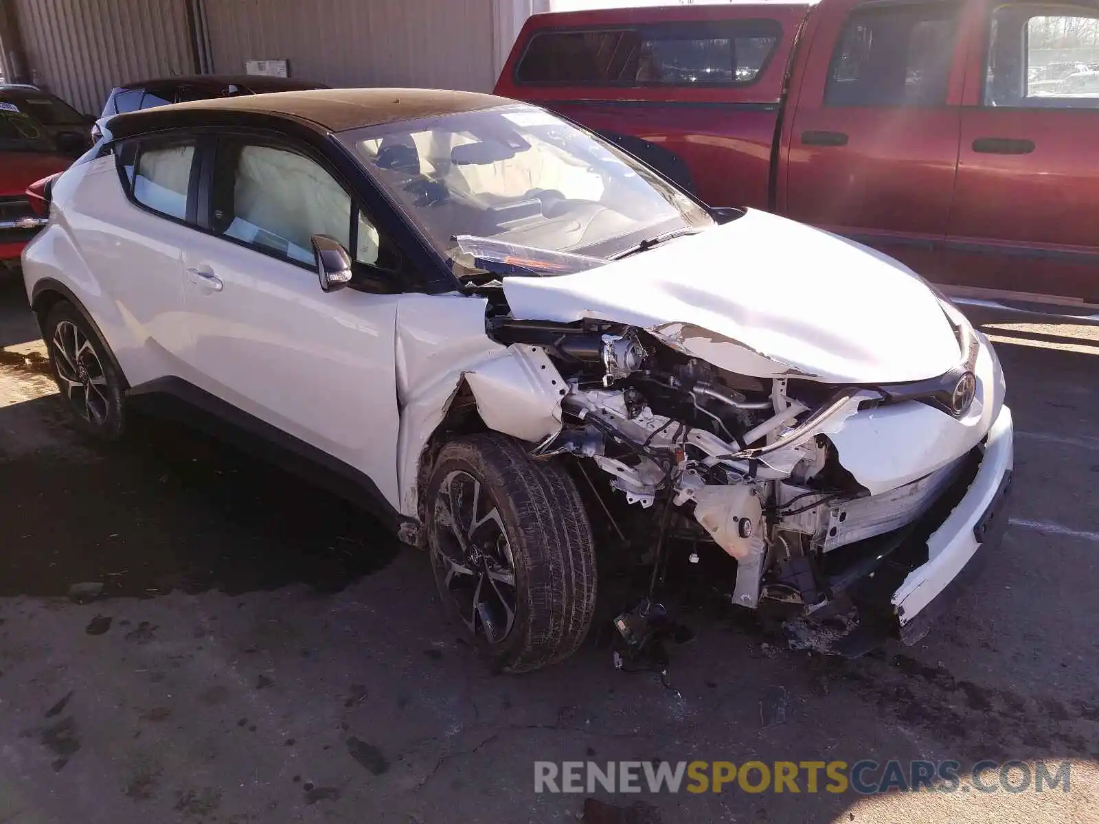 1 Photograph of a damaged car NMTKHMBX4KR080663 TOYOTA C-HR 2019