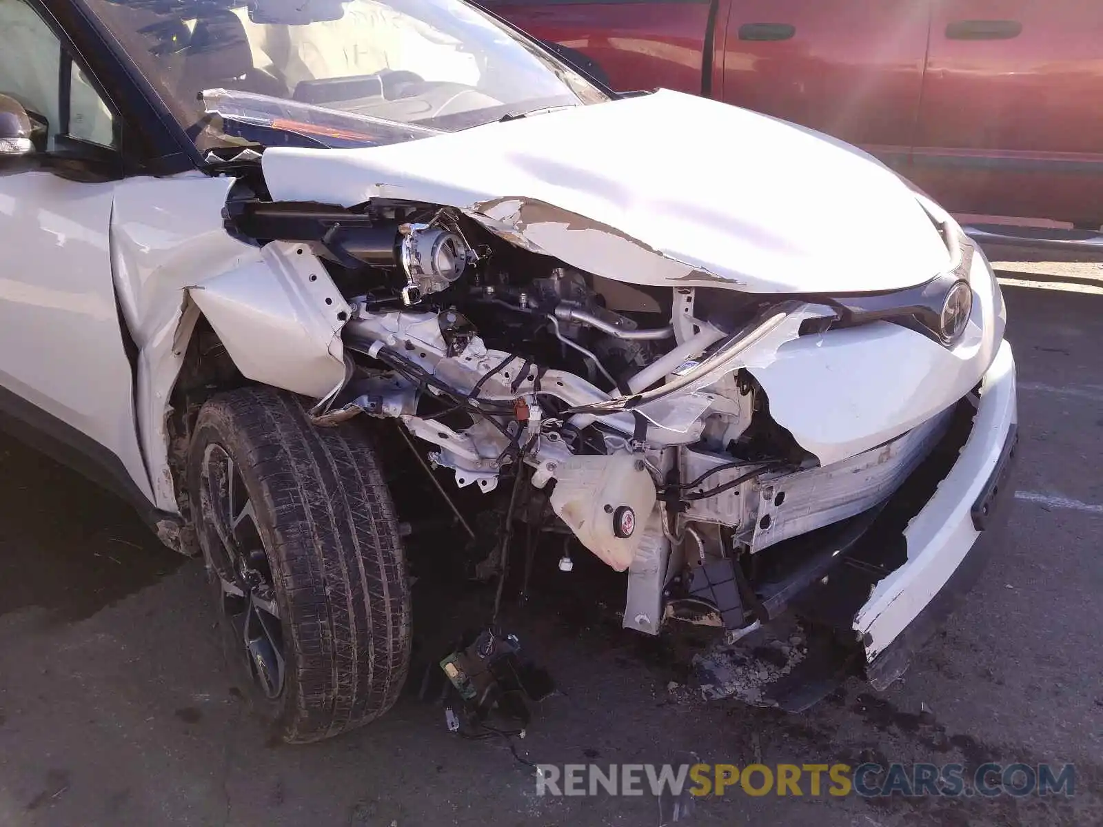 9 Photograph of a damaged car NMTKHMBX4KR080663 TOYOTA C-HR 2019