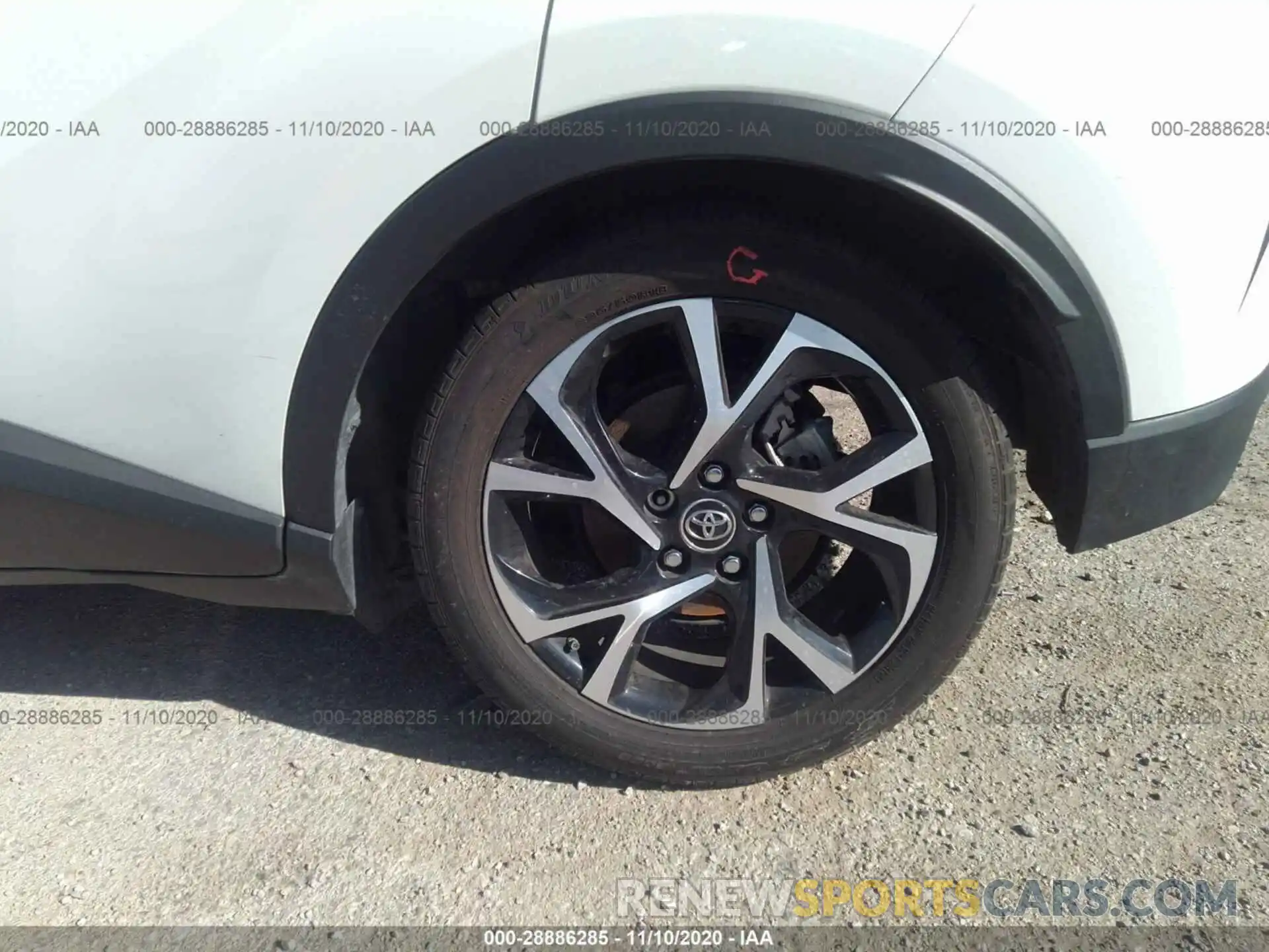 14 Photograph of a damaged car NMTKHMBX4KR086141 TOYOTA C-HR 2019