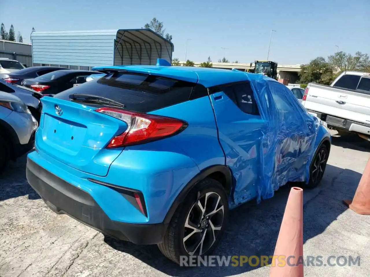 4 Photograph of a damaged car NMTKHMBX4KR086463 TOYOTA C-HR 2019