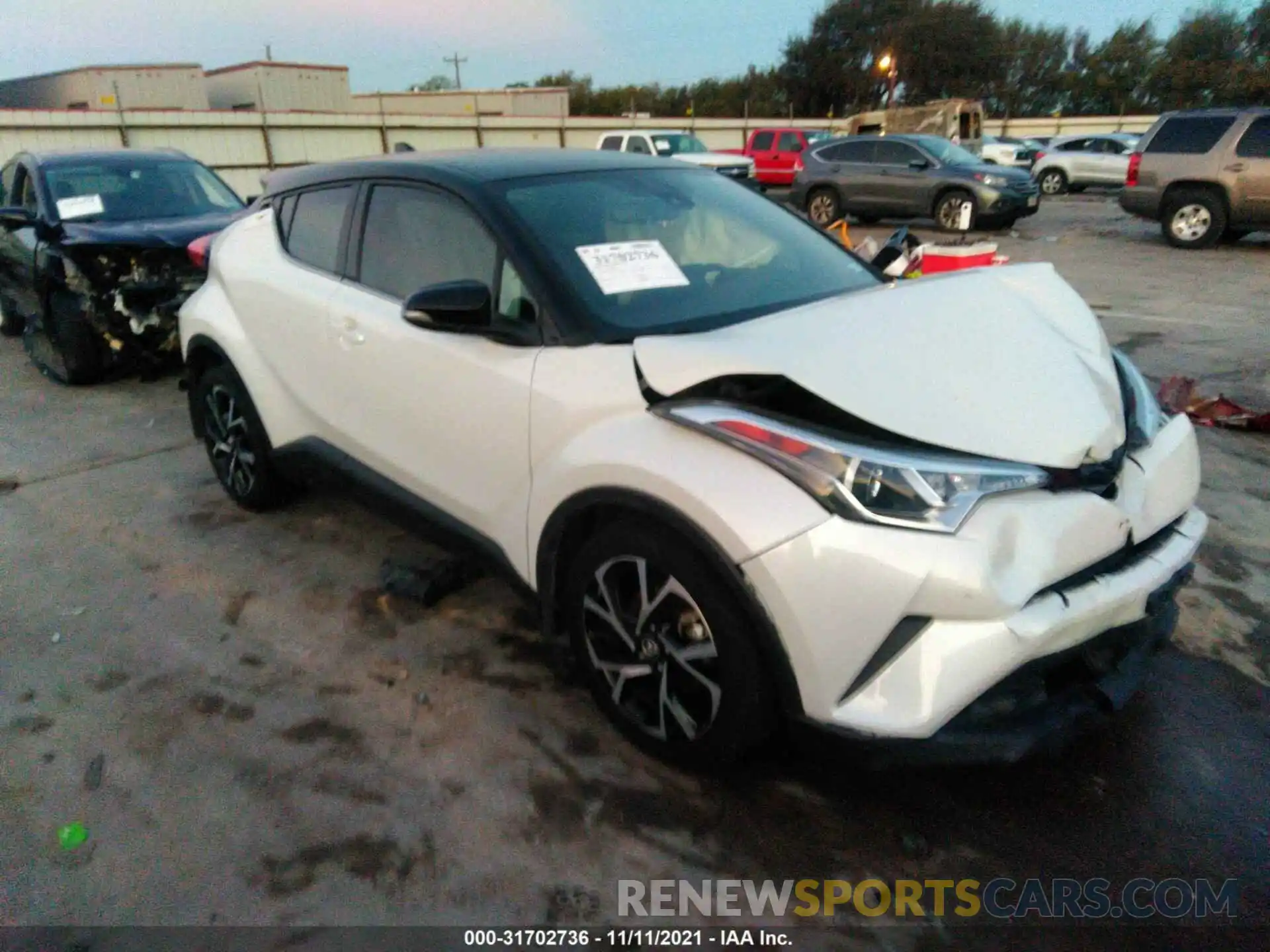 1 Фотография поврежденного автомобиля NMTKHMBX4KR086849 TOYOTA C-HR 2019