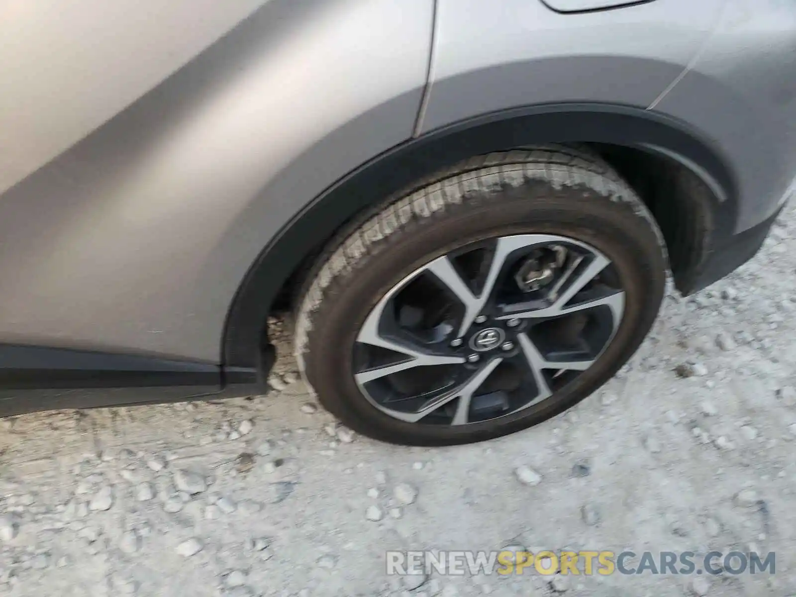 9 Photograph of a damaged car NMTKHMBX4KR087029 TOYOTA C-HR 2019