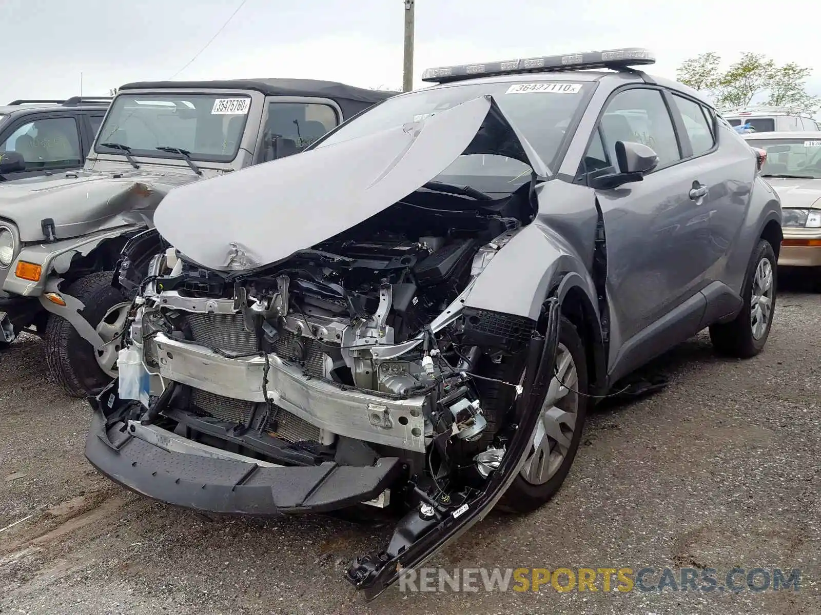 2 Photograph of a damaged car NMTKHMBX4KR088276 TOYOTA C-HR 2019